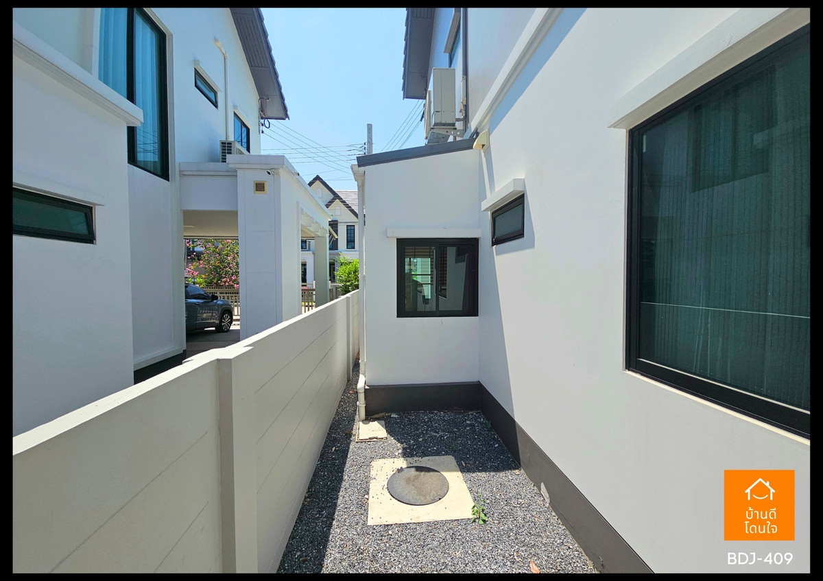 ขายบ้านนวมินทร์ รามอินทรา : ขายด่วนราคาพิเศษ!! บ้านบุราสิริ ปัญญาอินทรา (77.2 ตร.ว.) 4 นอน 4 น้ำ 