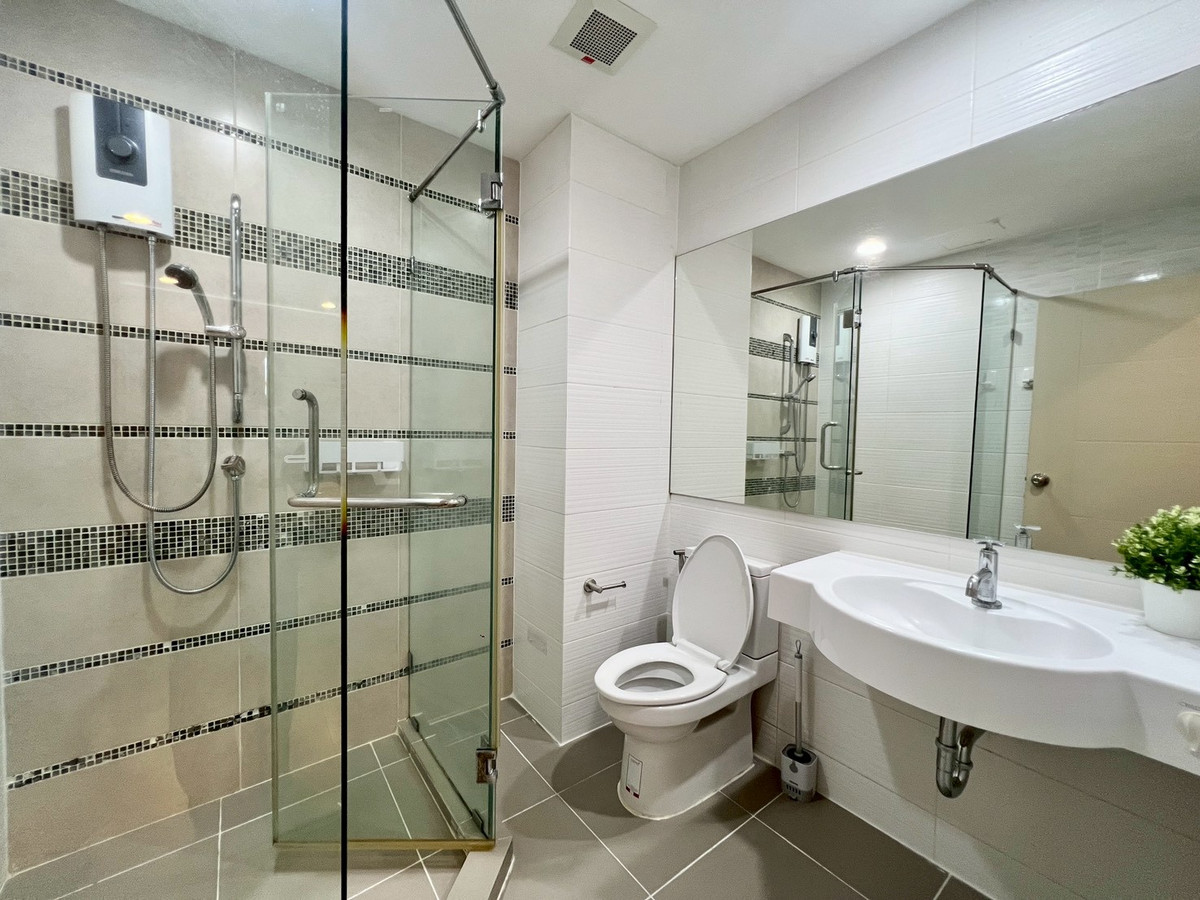 For SaleCondoSathorn, Narathiwat : ( UL2603121 ) Tel/Line 096-2479369 ,  FOR SELL Centric Sathorn St.louis 1 BEDROOM 1 BATHROOM 35 SQ.M. RARE ITEM