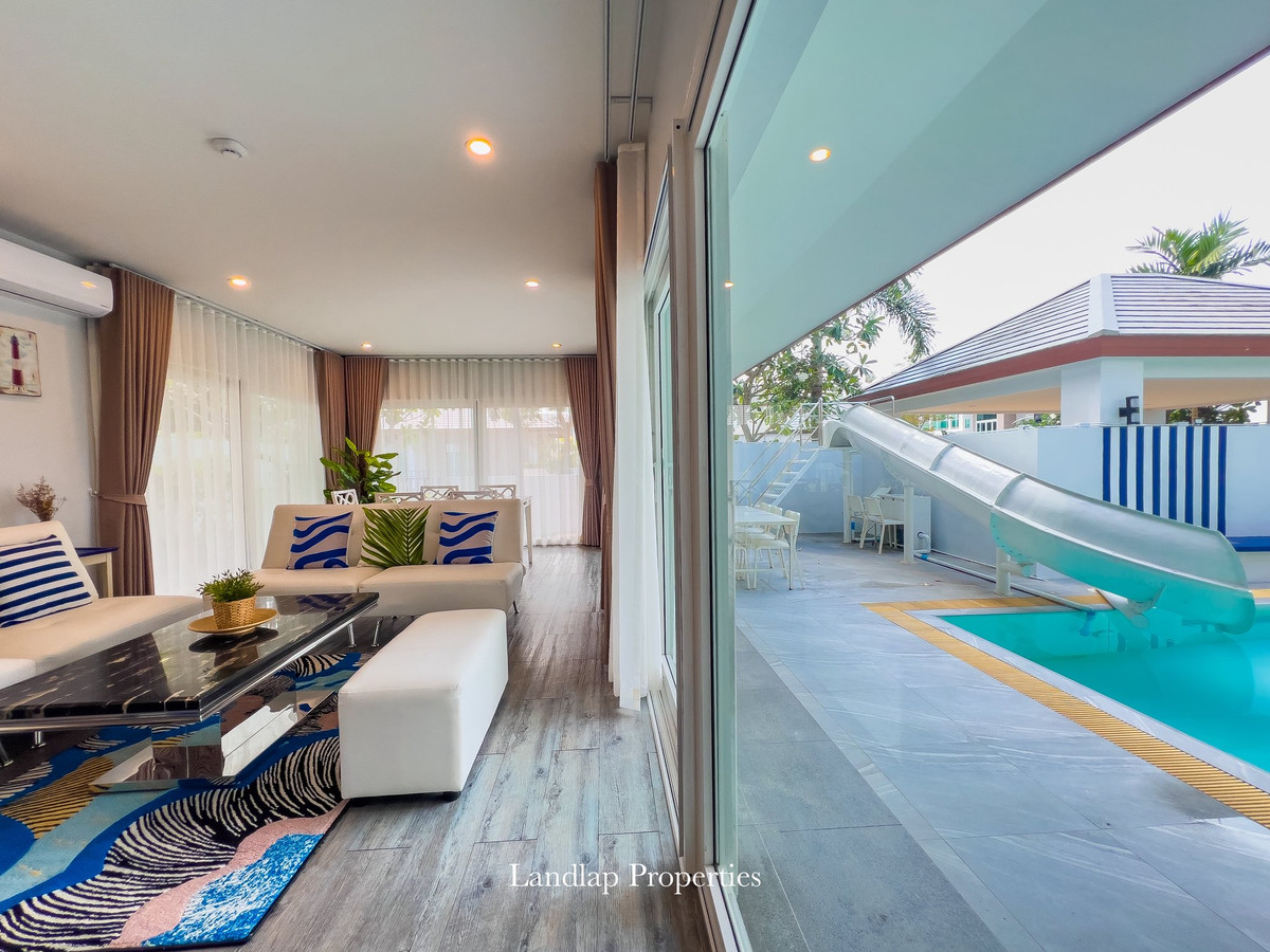 ขายพัทยา บางแสน ชลบุรี สัตหีบ : ขายบ้านพูลวิลล่าพัทยา สามารถทำธุรกิจได้  โครงการติดทะเล ลงหาดได้เลย