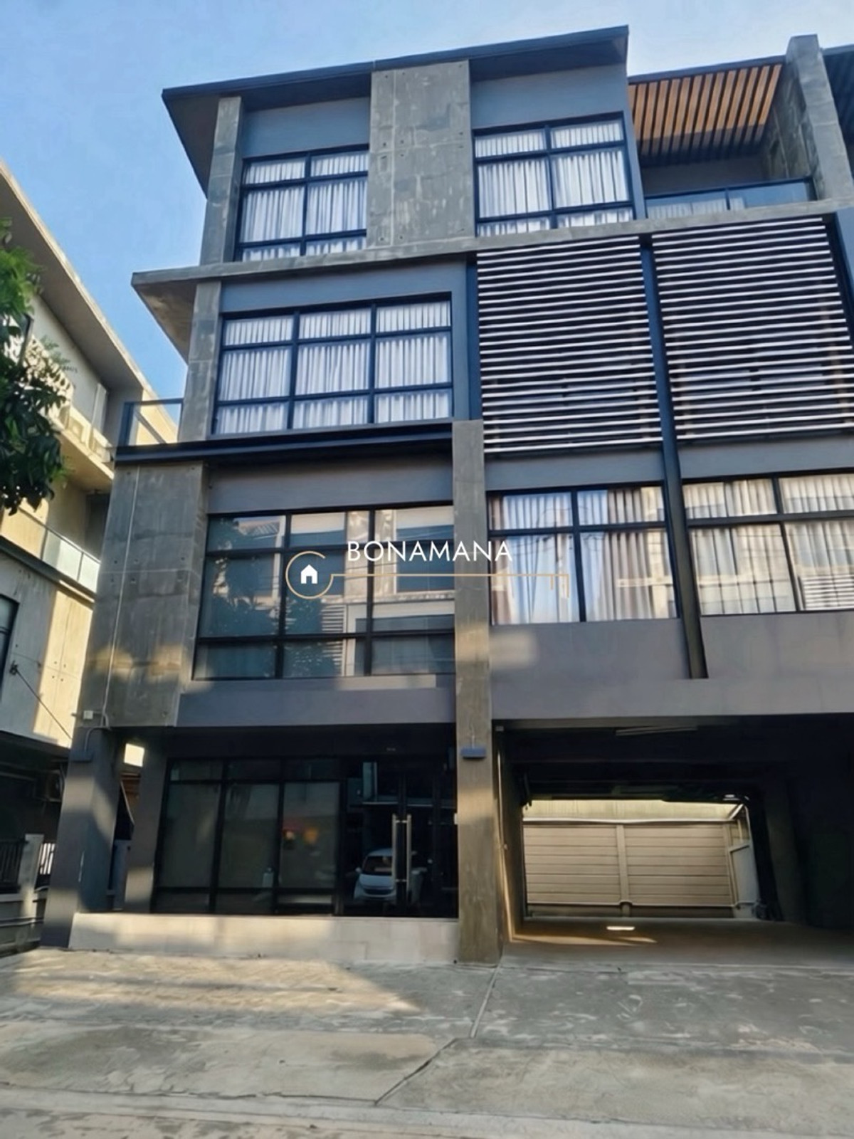 ให้เช่าโฮมออฟฟิศรามคำแหง หัวหมาก : ให้เช่า Home Office ทาวน์อินทาวน์ 