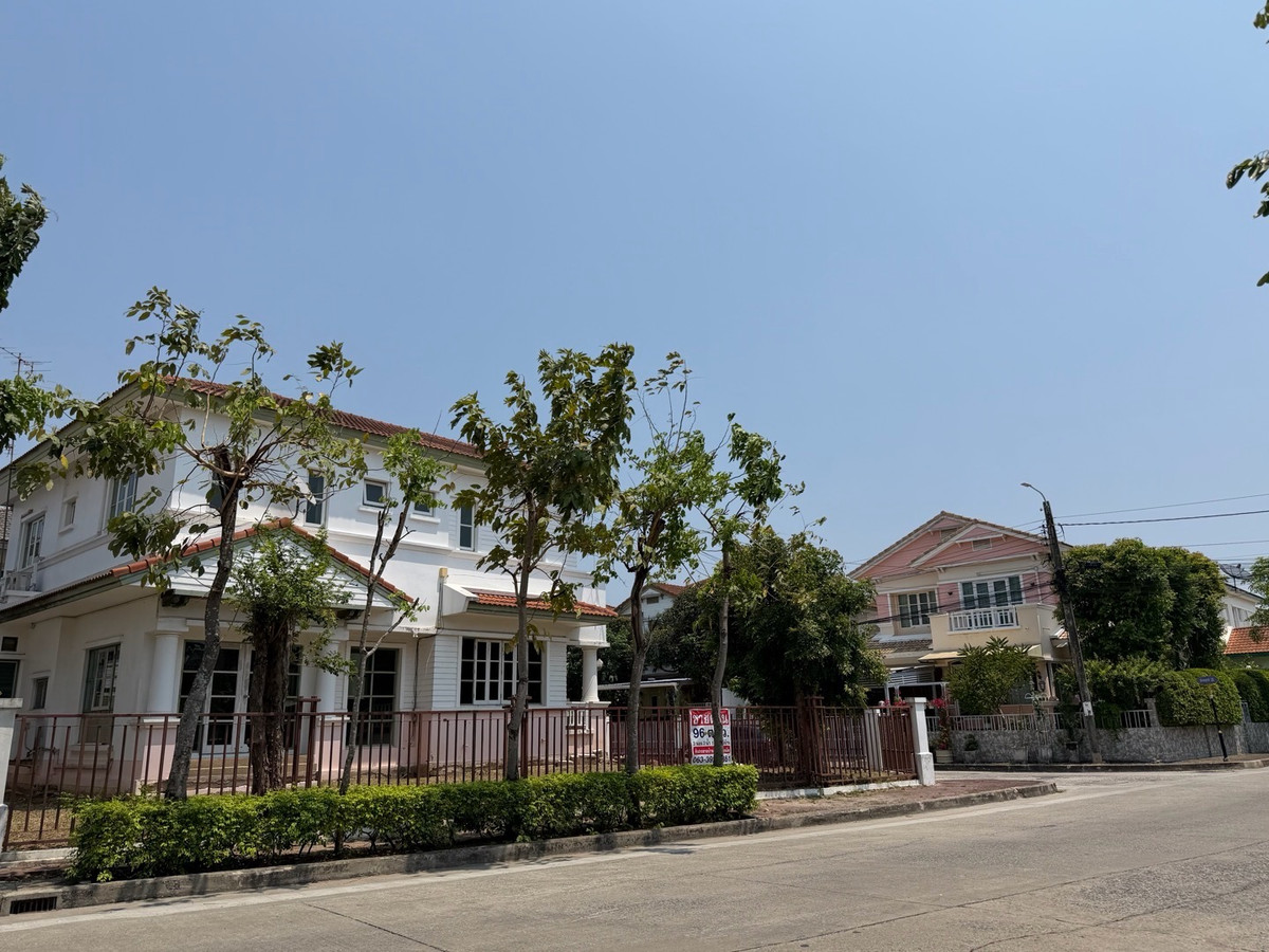 ขายบ้านสมุทรปราการ สำโรง : บ้านเดี่ยวหลังมุม 96 ตร.ว ชัยพฤกษ์ บางพลี
 3 ห้องนอน |  3 ห้องน้ำ |  2 ที่จอดรถ