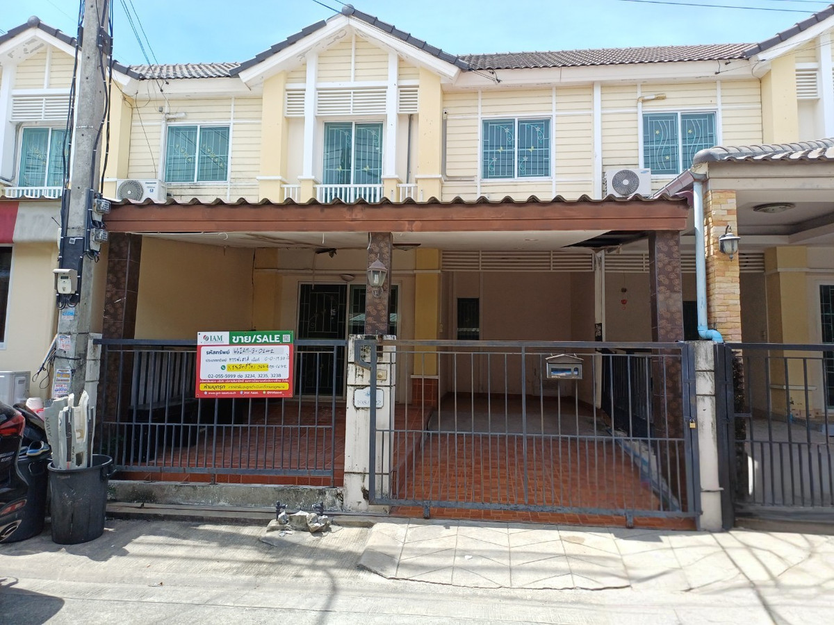 ขายบ้านปทุมธานี รังสิต ธรรมศาสตร์ : ขายทาวน์เฮ้าส์ หมู่บ้านพฤกษาวิลล์ ดอนเมือง-โลคัลโรด   ถนนกำแพงเพชร 6 (โลคัลโรด) อยู่ใกล้กับรถไฟฟ้าสายสีแดงและสนามบินดอนเมือง 