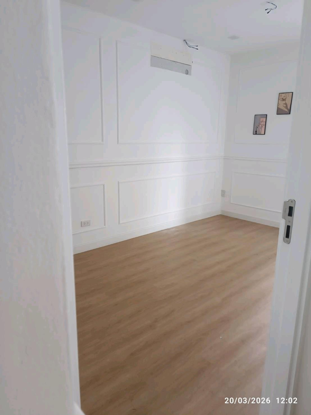 For RentRetail SpacePattanakan, Srinakarin : Workshop space for rent behind Paradise Park Mall.