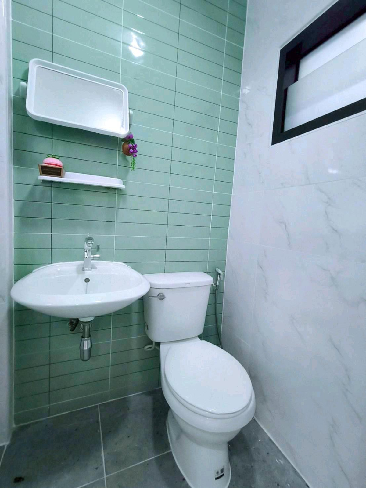 ขายทาวน์โฮมมีนบุรี-ร่มเกล้า : ขายทาวน์เฮ้าส์ 2 ชั้น หมู่บ้านพูนสินธานี 3 เคหะร่มเกล้า 64 รถไฟฟ้าสายสีส้ม-แยกมิสทีน ตลาดสดร่มเกล้า
ม.เทคโนโลยีพระจอมเกล้าเจ้าคุณทหาร ม.หัวเฉียว สนามบินสุวรรณภูมิ นิคมอุตสาหกรรมลาดกระบัง ตลาดหัวตะเข้  Airport Link