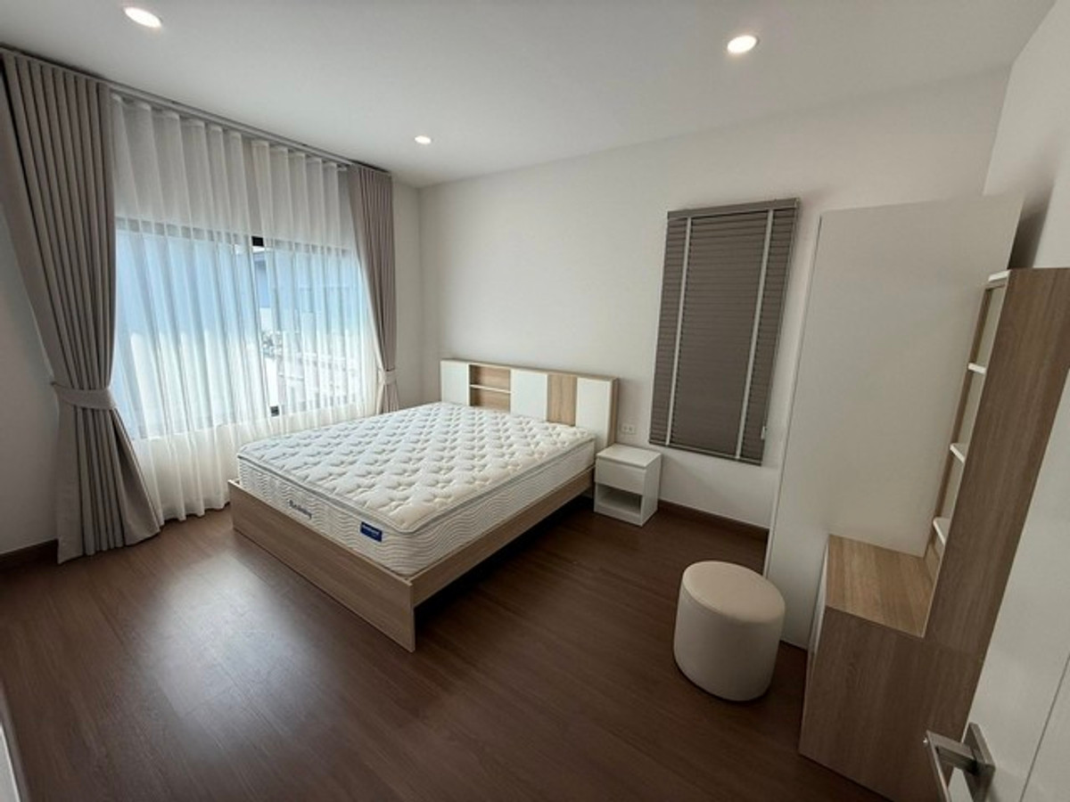 ให้เช่าบ้านบางนา แบริ่ง ลาซาล : HR3309ให้เช่าบ้านเดี่ยวหลังใหญ่ที่สุดในโครงการ – Britania บางนา-ศรีวารีแปลงมุม ติดสวนส่วนกลาง (Greenery View) | พื้นที่ 255 ตร.ม. พร้อมอยู่ & ครบวงจรที่สุด