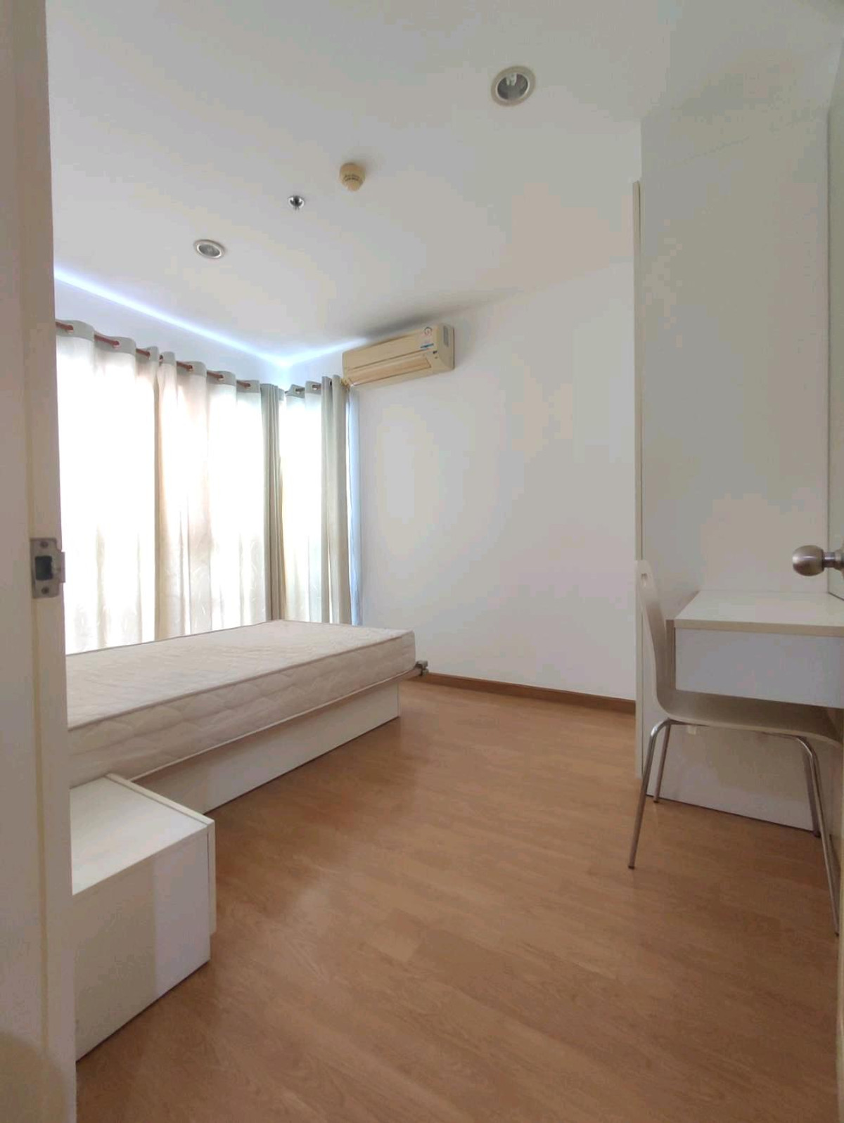 ขายคอนโดบางซื่อ วงศ์สว่าง เตาปูน : ปล่อยขายด่วน ห้องสวย สภาพดี 2 นอน 2 น้ำ ยูดีไลท์แอท บางซื่อ