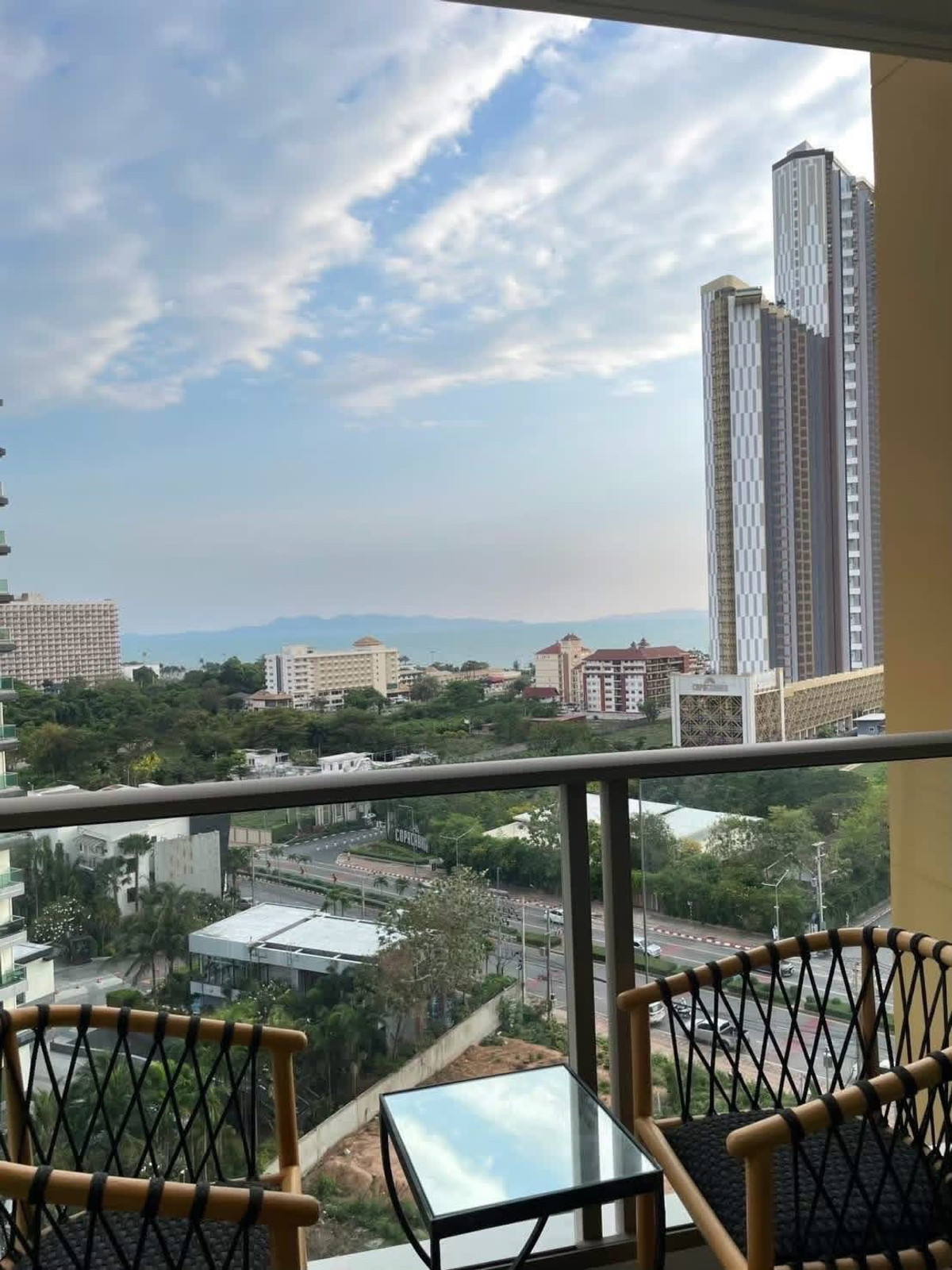 ให้เช่าคอนโดพัทยา บางแสน ชลบุรี สัตหีบ : The Riviera Ocean Drive / 1 Bedroom (FOR RENT), เดอะ ริเวียร่า โอเชี่ยน ไดร์ฟ / 1 ห้องนอน (เช่า) AM081