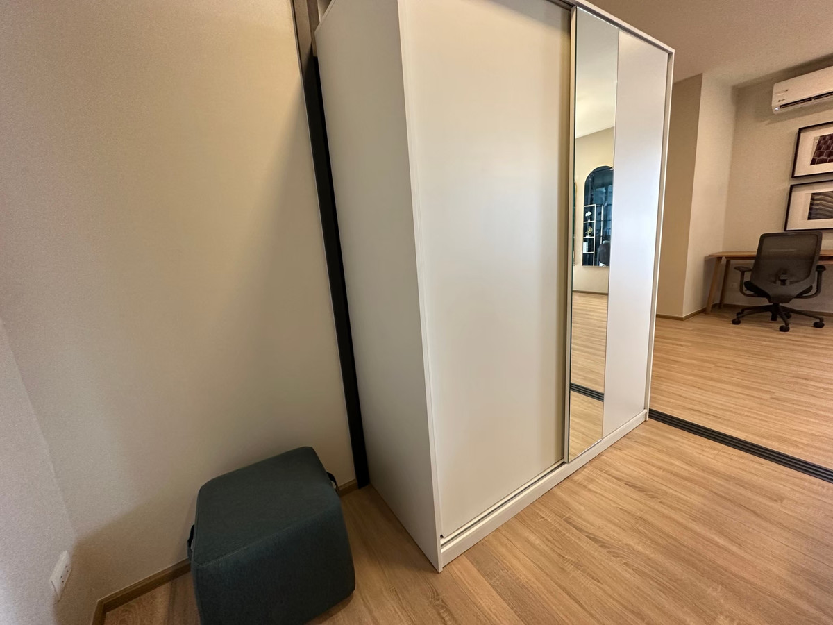 For RentCondoRatchathewi,Phayathai : For rent 3 bedrooms, 2 bathrooms, XT Phayathai.