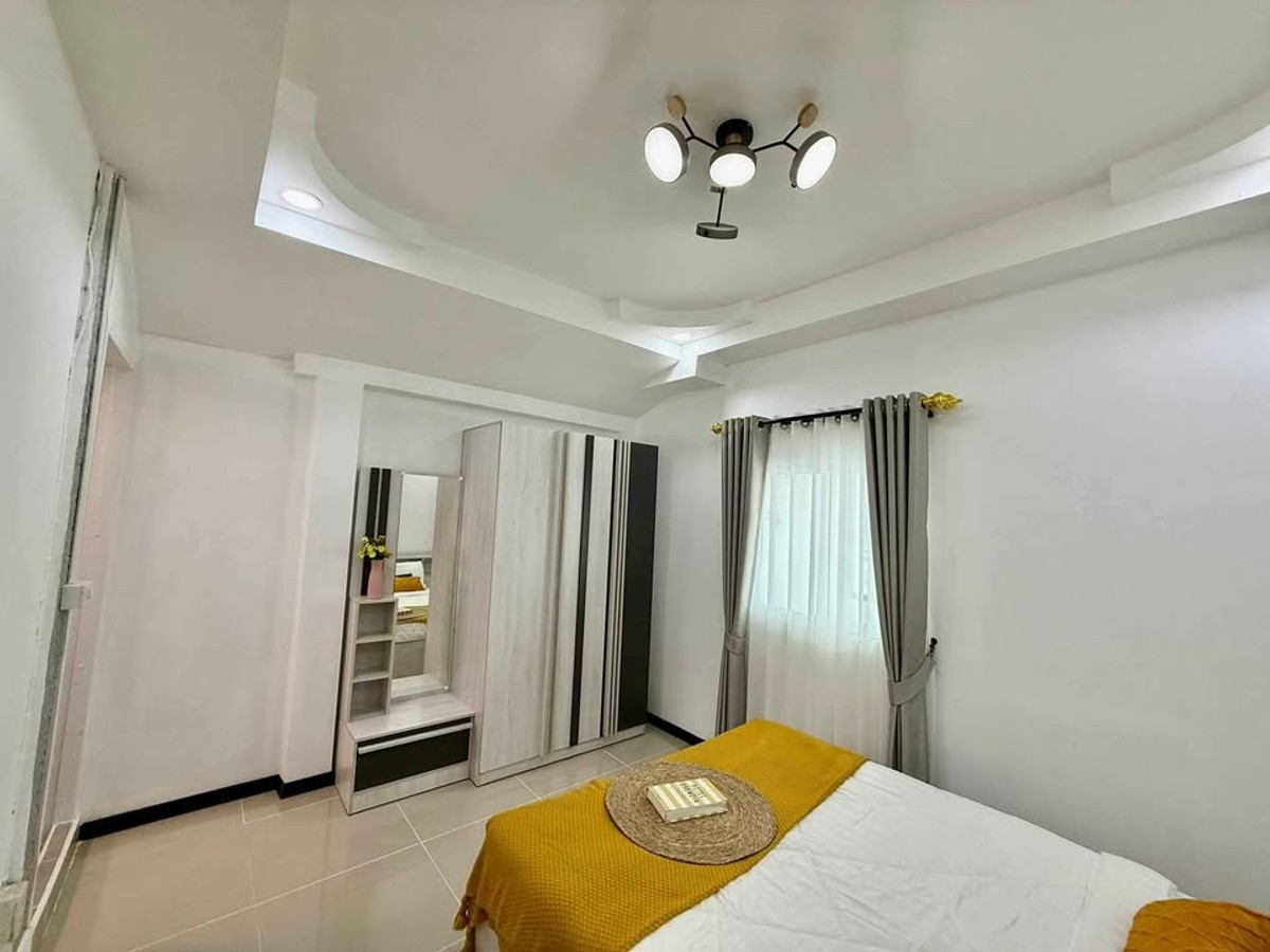 ขายบ้านพัทยา บางแสน ชลบุรี สัตหีบ : หมู่บ้าน พัทยารุ่งเรือง / 3 ห้องนอน (ขาย), Moo Baan Pattaya Rungrueng / 3 Bedrooms (FOR SALE) BEWN121