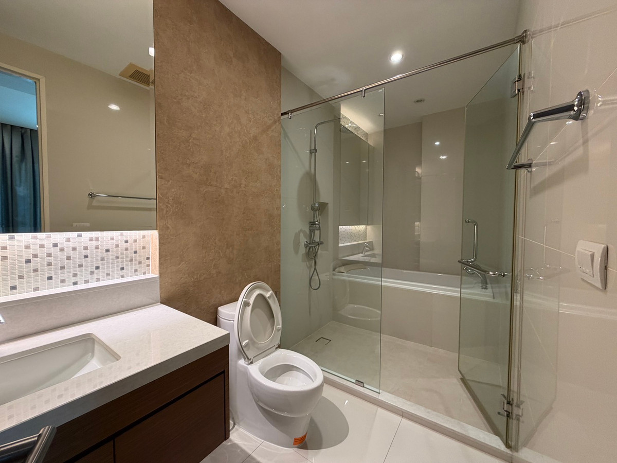 ให้เช่าคอนโดสุขุมวิท อโศก ทองหล่อ : ✨ GT9349 |  คอนโด Bright 24 เดินทางสะดวก ใกล้รถไฟฟ้าบีทีเอส มีรถรับส่ง ห้องแต่งสวย เฟอร์นิเจอร์ครบ พร้อมอยู่