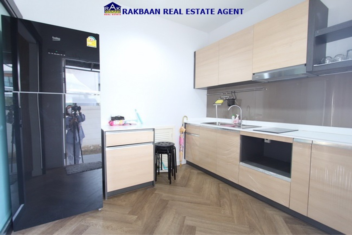 ขายบ้านนวมินทร์ รามอินทรา : ขายบ้านใกล้แฟชั่นไอส์แลนด์ เสนาพาร์ควิลล์ 46.1 ตร.ว. 3 นอน 3 ห้องน้ำ ตกแต่งครบ สวย พร้อมผู้เช่า 35,000บาท ต่อเดือน