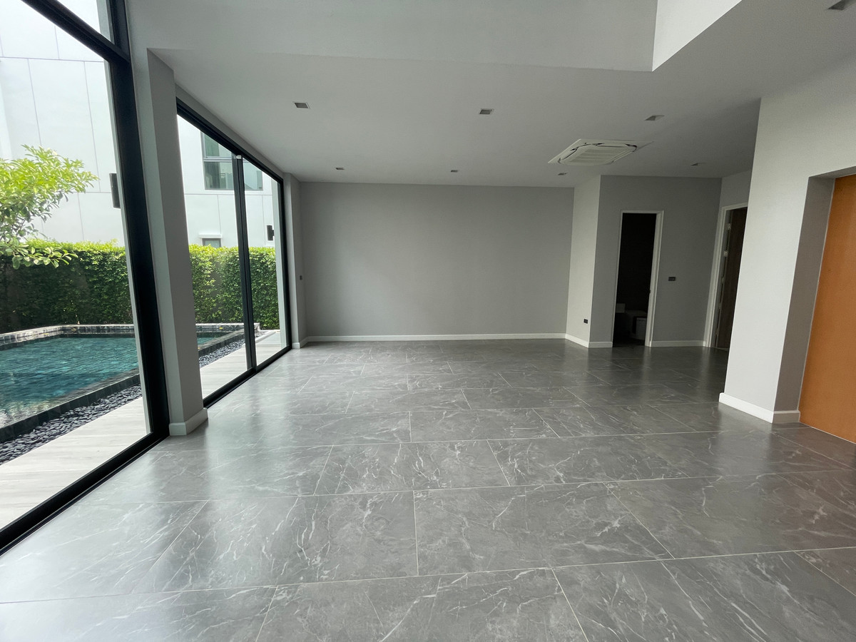 ขายบ้านบางนา แบริ่ง ลาซาล : ขายด่วน! THE ONE Signature Bangna-Rama 9 — นิยามใหม่ของ Pool Villa หรู 3 ชั้น พร้อม Multiverse ฟังก์ชันเพื่อทุกคนในครอบครัว