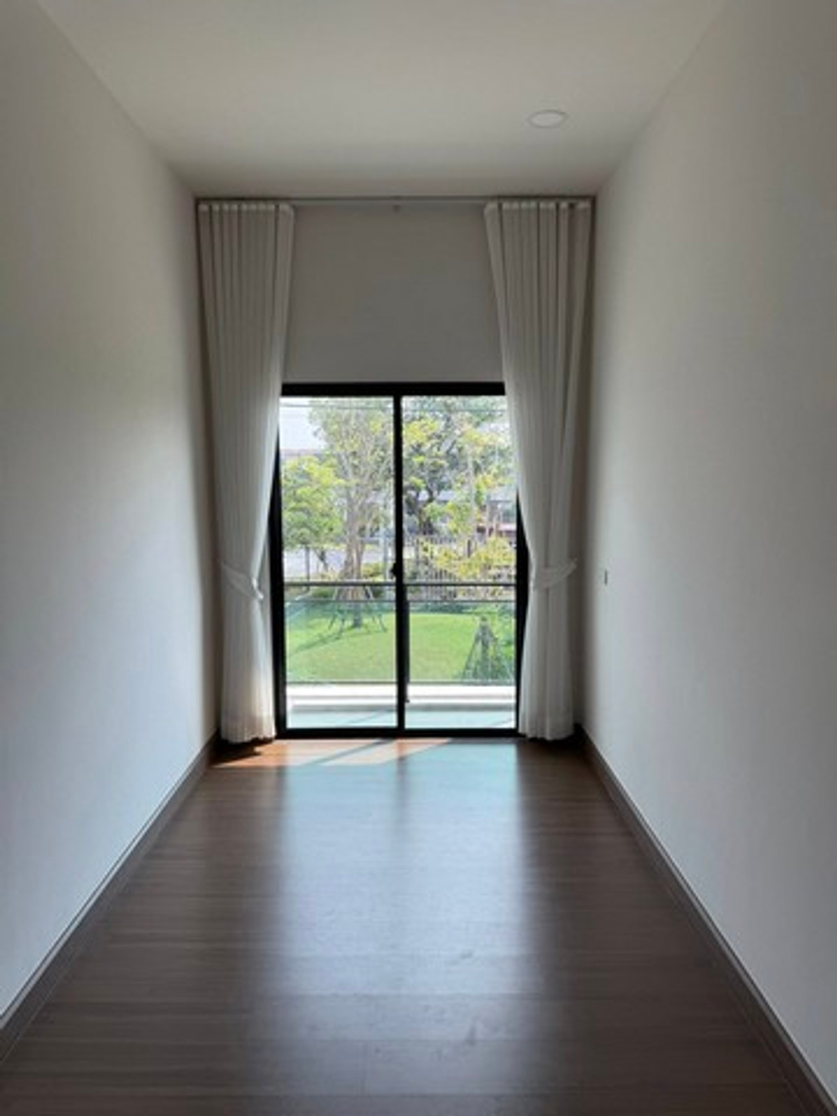 ให้เช่าบ้านบางนา แบริ่ง ลาซาล : HR3309ให้เช่าบ้านเดี่ยวหลังใหญ่ที่สุดในโครงการ – Britania บางนา-ศรีวารีแปลงมุม ติดสวนส่วนกลาง (Greenery View) | พื้นที่ 255 ตร.ม. พร้อมอยู่ & ครบวงจรที่สุด