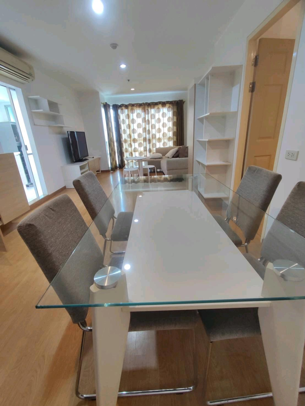 ขายคอนโดบางซื่อ วงศ์สว่าง เตาปูน : ปล่อยขายด่วน ห้องสวย สภาพดี 2 นอน 2 น้ำ ยูดีไลท์แอท บางซื่อ