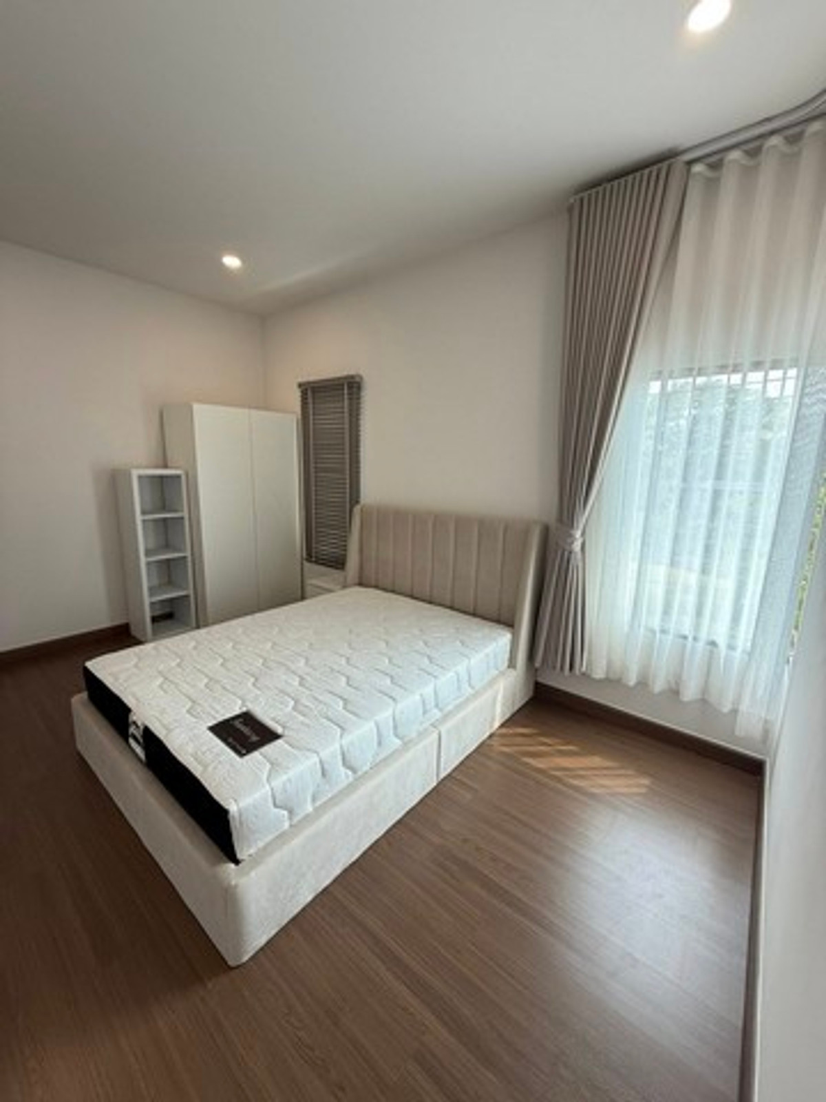 ให้เช่าบ้านบางนา แบริ่ง ลาซาล : HR3309ให้เช่าบ้านเดี่ยวหลังใหญ่ที่สุดในโครงการ – Britania บางนา-ศรีวารีแปลงมุม ติดสวนส่วนกลาง (Greenery View) | พื้นที่ 255 ตร.ม. พร้อมอยู่ & ครบวงจรที่สุด