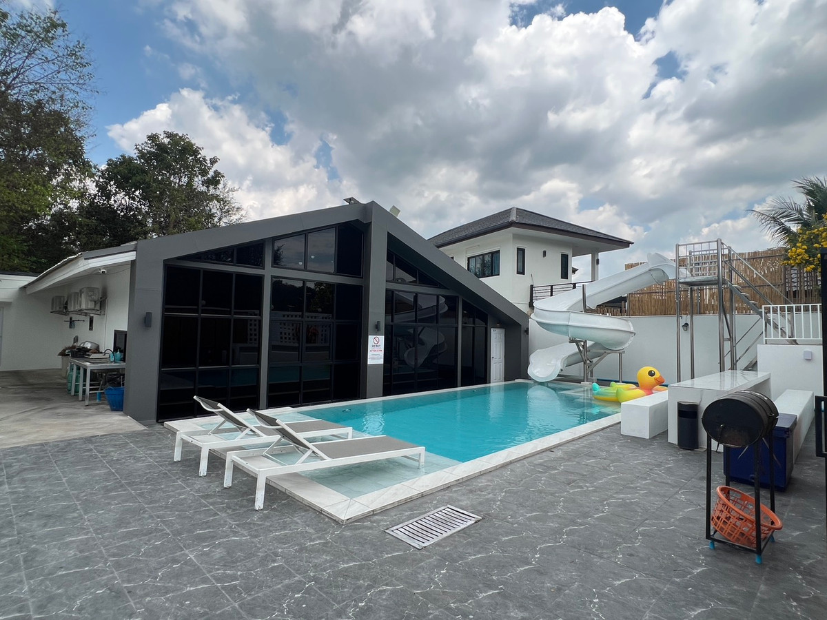 ขายบ้านพัทยา บางแสน ชลบุรี สัตหีบ : บ้านเดี่ยวพูลวิลล่า บางเสร่ / 5 ห้องนอน (ขาย), Detached House Pool Villa Bang Saray / 5 Bedrooms (FOR SALE) AM077