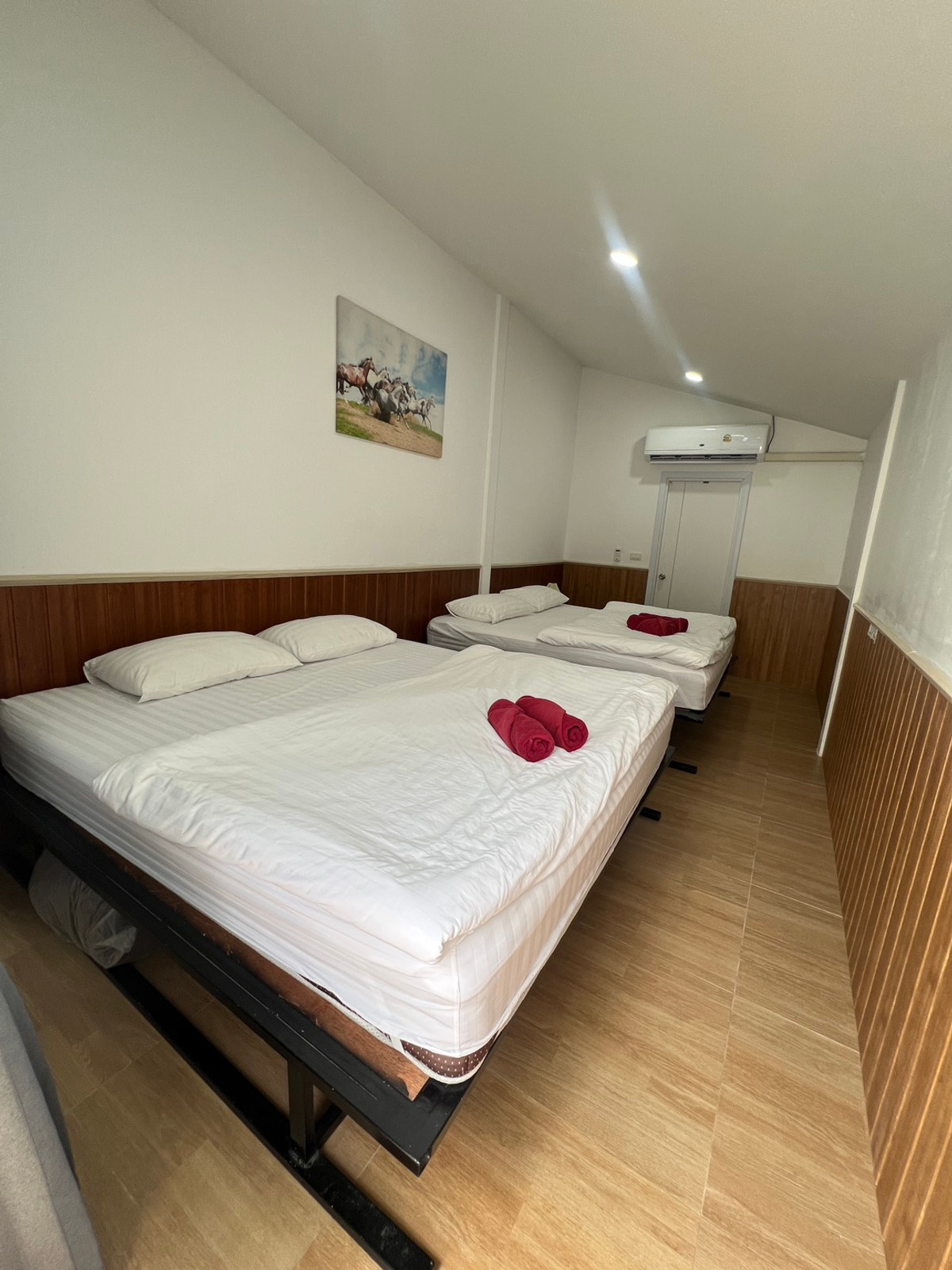 ขายบ้านพัทยา บางแสน ชลบุรี สัตหีบ : บ้านเดี่ยวพูลวิลล่า บางเสร่ / 5 ห้องนอน (ขาย), Detached House Pool Villa Bang Saray / 5 Bedrooms (FOR SALE) AM077