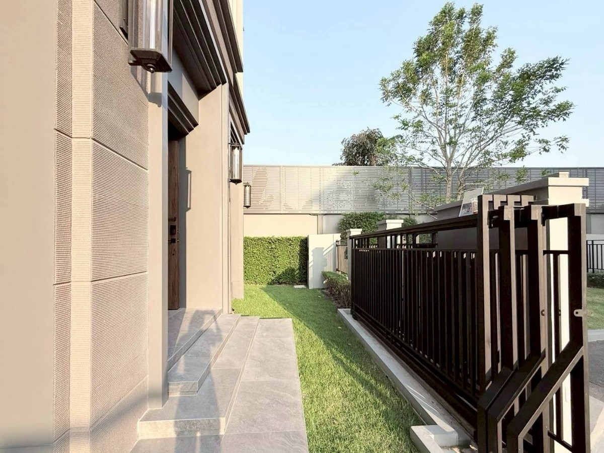 For SaleHousePhutthamonthon, Salaya : Special Price🔥 Grand Bangkok Boulevard Pinklao-Borom | Corner plot