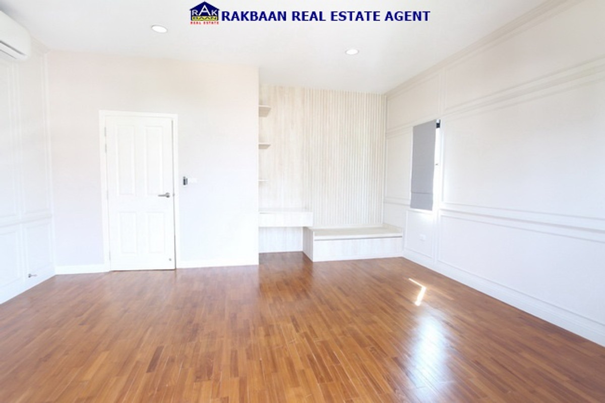 ขายบ้านนวมินทร์ รามอินทรา : ขายบ้านใกล้แฟชั่นไอส์แลนด์ เสนาพาร์ควิลล์ 46.1 ตร.ว. 3 นอน 3 ห้องน้ำ ตกแต่งครบ สวย พร้อมผู้เช่า 35,000บาท ต่อเดือน