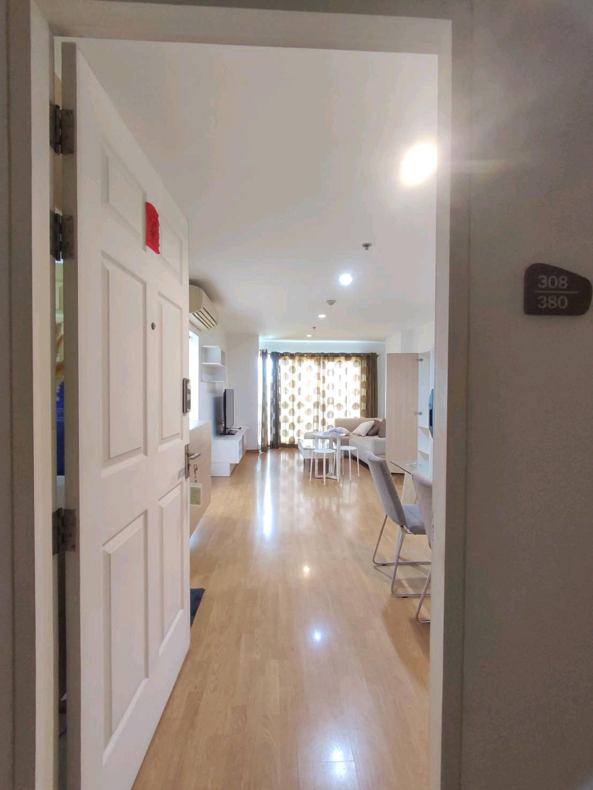 ขายคอนโดบางซื่อ วงศ์สว่าง เตาปูน : ปล่อยขายด่วน ห้องสวย สภาพดี 2 นอน 2 น้ำ ยูดีไลท์แอท บางซื่อ