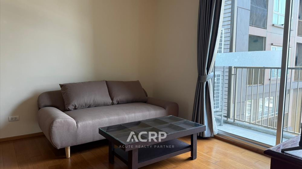 ให้เช่าคอนโดวงเวียนใหญ่ เจริญนคร : ปล่อยเช่าคอนโดไฮฟ์ ตากสิน เพียง 4 นาทีจากสถานีรถไฟฟ้า BTS วงเวียนใหญ่