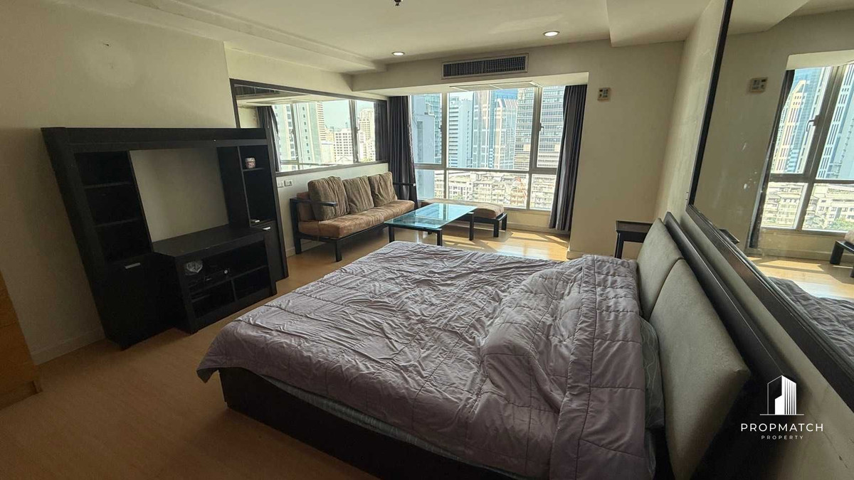 For SaleCondoNana, North Nana,Sukhumvit13, Soi Nana : ✨Flash Deal ✨ The Trendy Sukhumvit 13 ( 1Bed 1Bath 36.63SQM.) Ready to move in! Only 3,350,000 baht Tel.0981315848 @propmatch