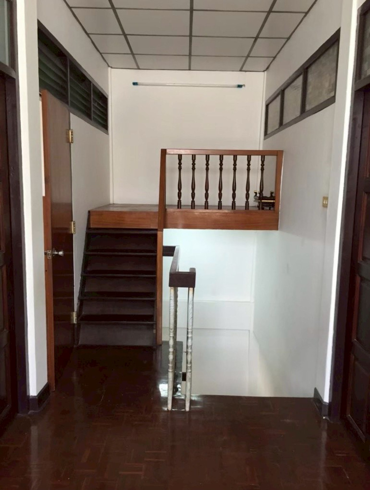 ขายบ้านสุขุมวิท อโศก ทองหล่อ : LTH13462 – บ้านราคาดี สไตล์คราสสิค รีโนเวทได้หลากหลายสไตล์ |  House for Sale | Classic House Ready to Renovate  |Sukhumvit 93 | 240 sqm | 3 Beds 3 Baths | 5.5 MB | Near BTS Bangchak | บ้านขาย สุขุมวิท 93