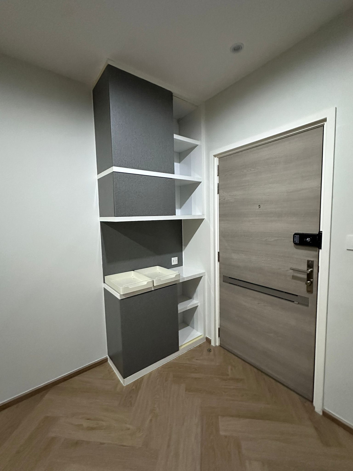 ขายคอนโดสาทร นราธิวาส : The Key Sathorn - Charoenraj  / 2 Bedrooms (FOR SALE), เดอะคีย์ สาทร - เจริญราษฎร์  / 2 ห้องนอน (ขาย) PT115