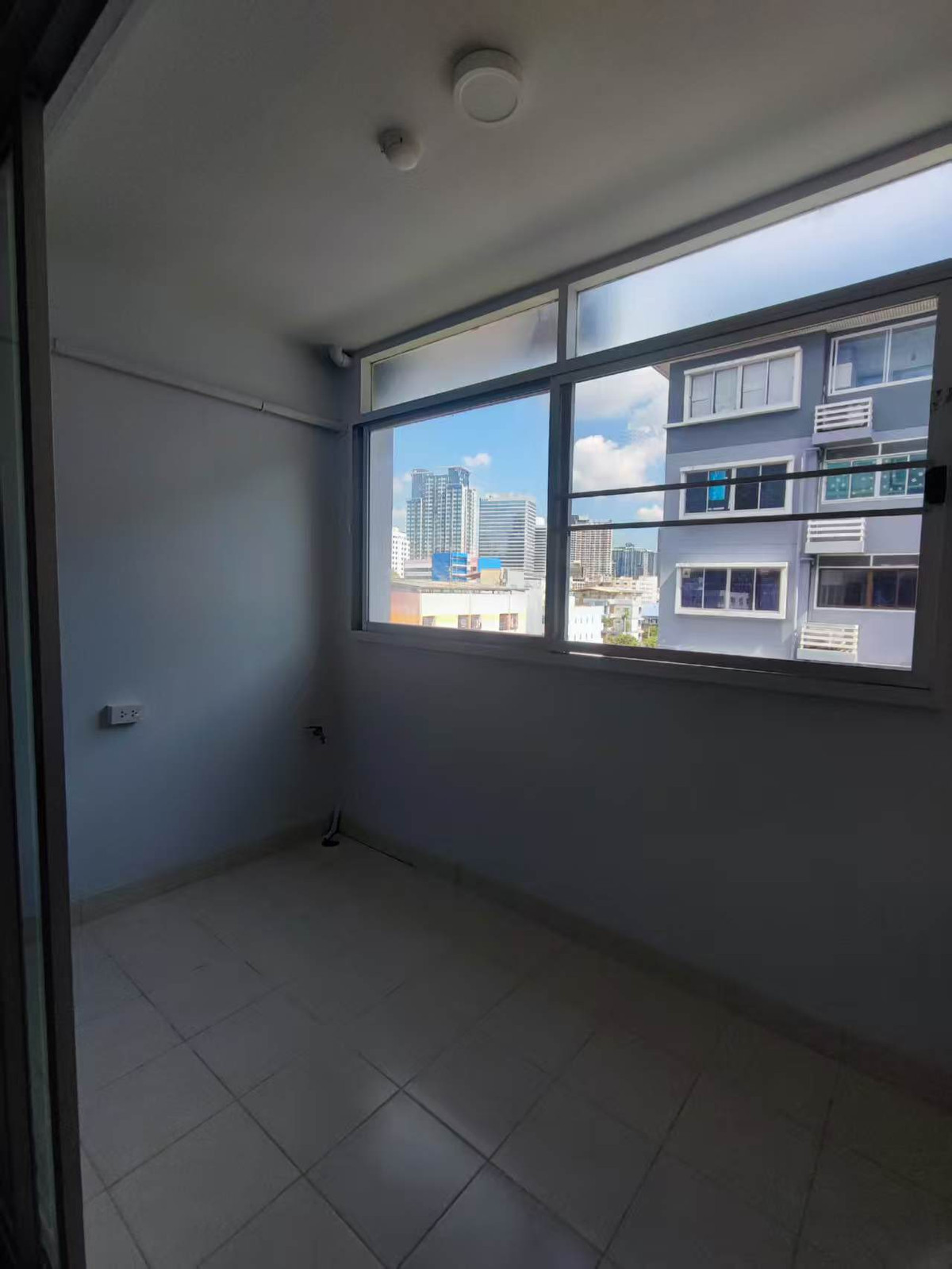 ให้เช่าคอนโดรัชดา ห้วยขวาง : ให้เช่า Supalai City Home Ratchada 10