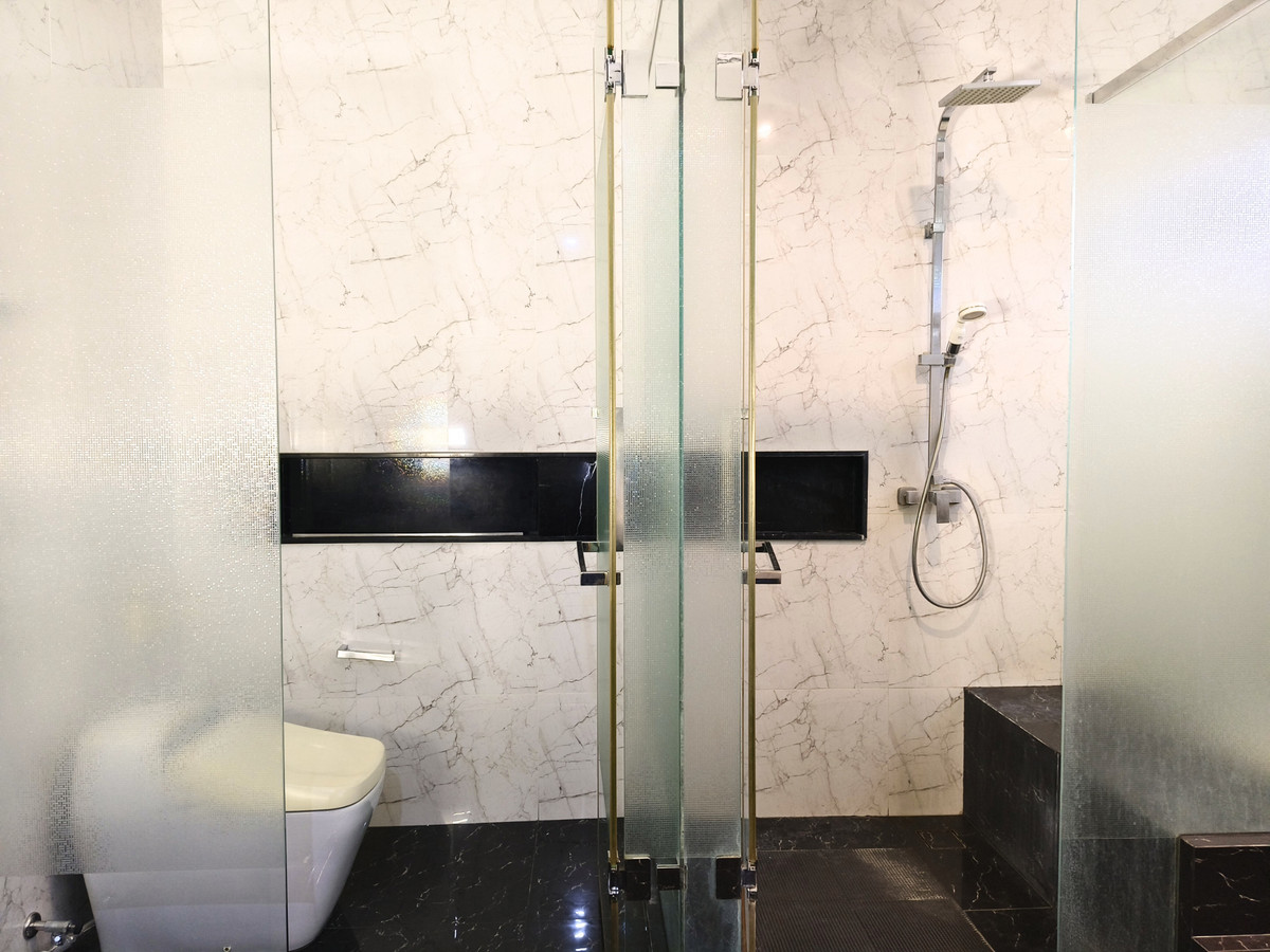 ให้เช่าทาวน์โฮมเกษตร นวมินทร์ ลาดปลาเค้า : ให้เช่า Landmark เอกมัย - รามอินทรา 33.2ตร.ว. 12.5 ล้านบาท ทาวน์โฮมหรู ติดสวน สายไฟลงใต้ดิน 3ห้องนอน 4ห้องน้ำ ใกล้ทางด่วนและรถไฟฟ้า