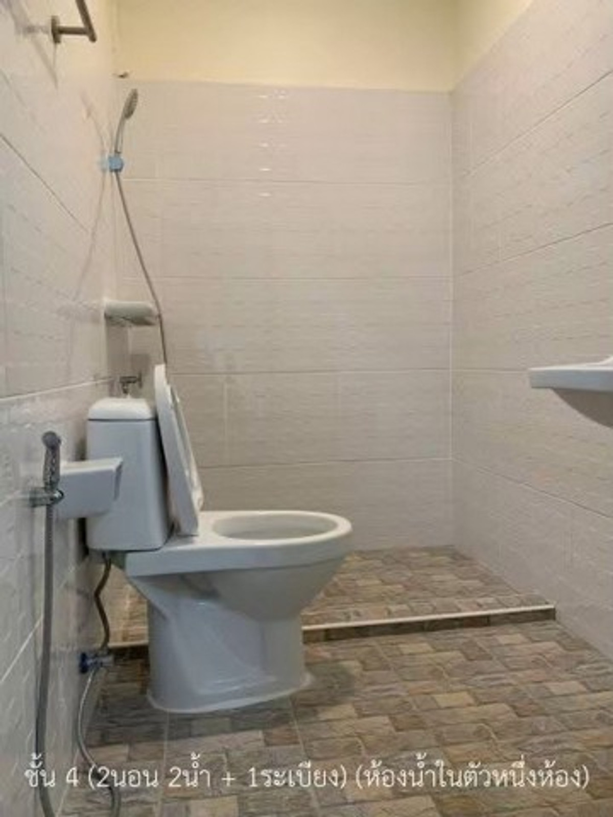 For RentShop HouseSathorn, Narathiwat : HR3301 Commercial building for rent, 5 and a half floors, newly renovated, in the heart of Sathorn, Soi Charoen Rat 3, connecting Sathorn-Narathiwat.