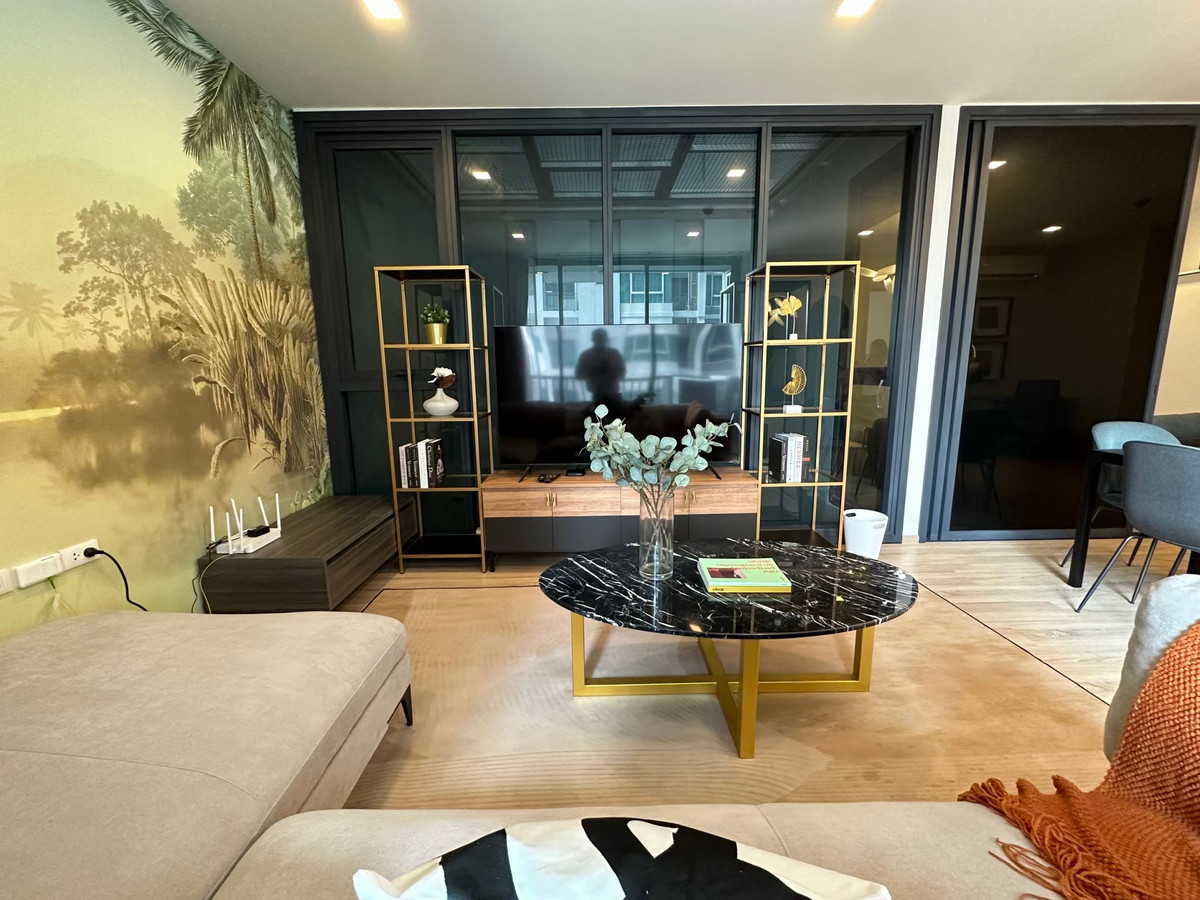 For RentCondoRatchathewi,Phayathai : For rent 3 bedrooms, 2 bathrooms, XT Phayathai.