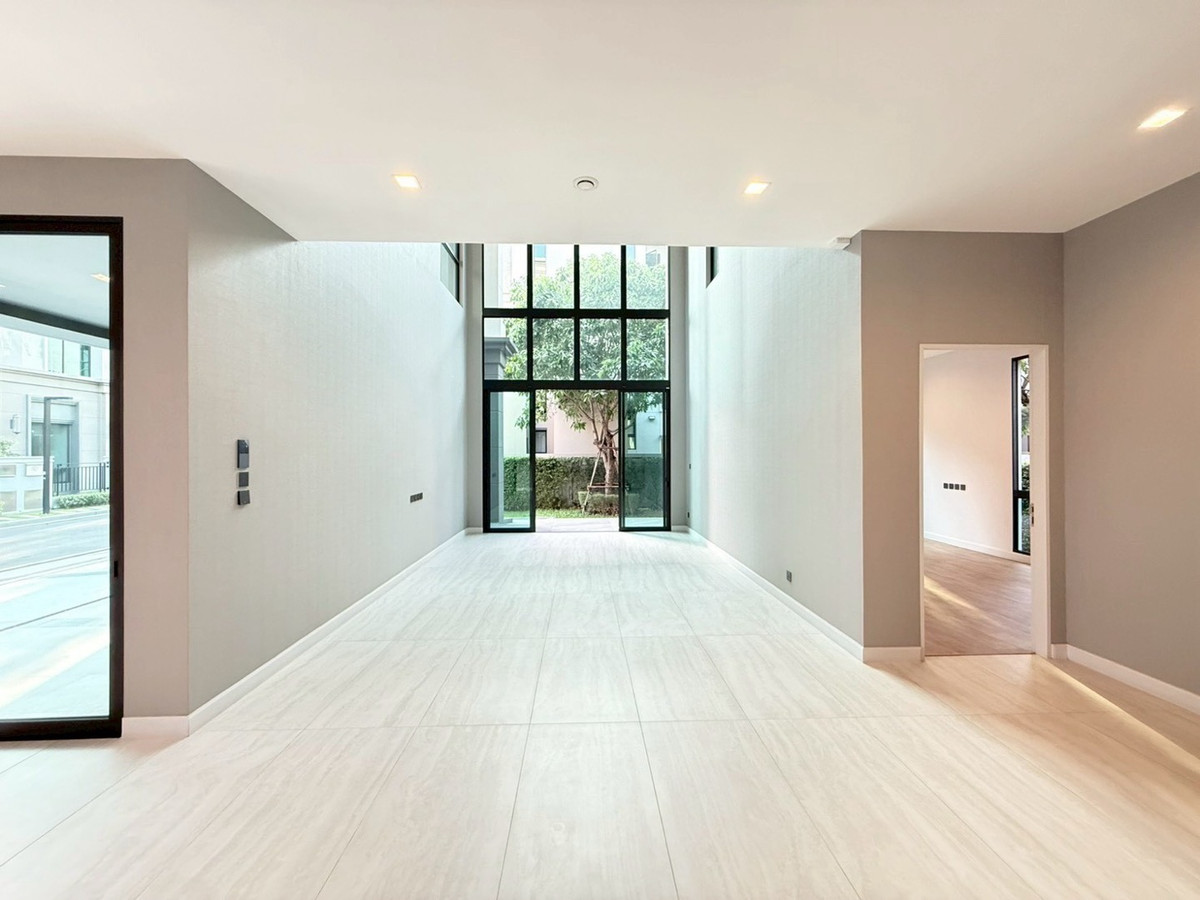 For SaleHousePhutthamonthon, Salaya : Special Price🔥 Grand Bangkok Boulevard Pinklao-Borom | Corner plot