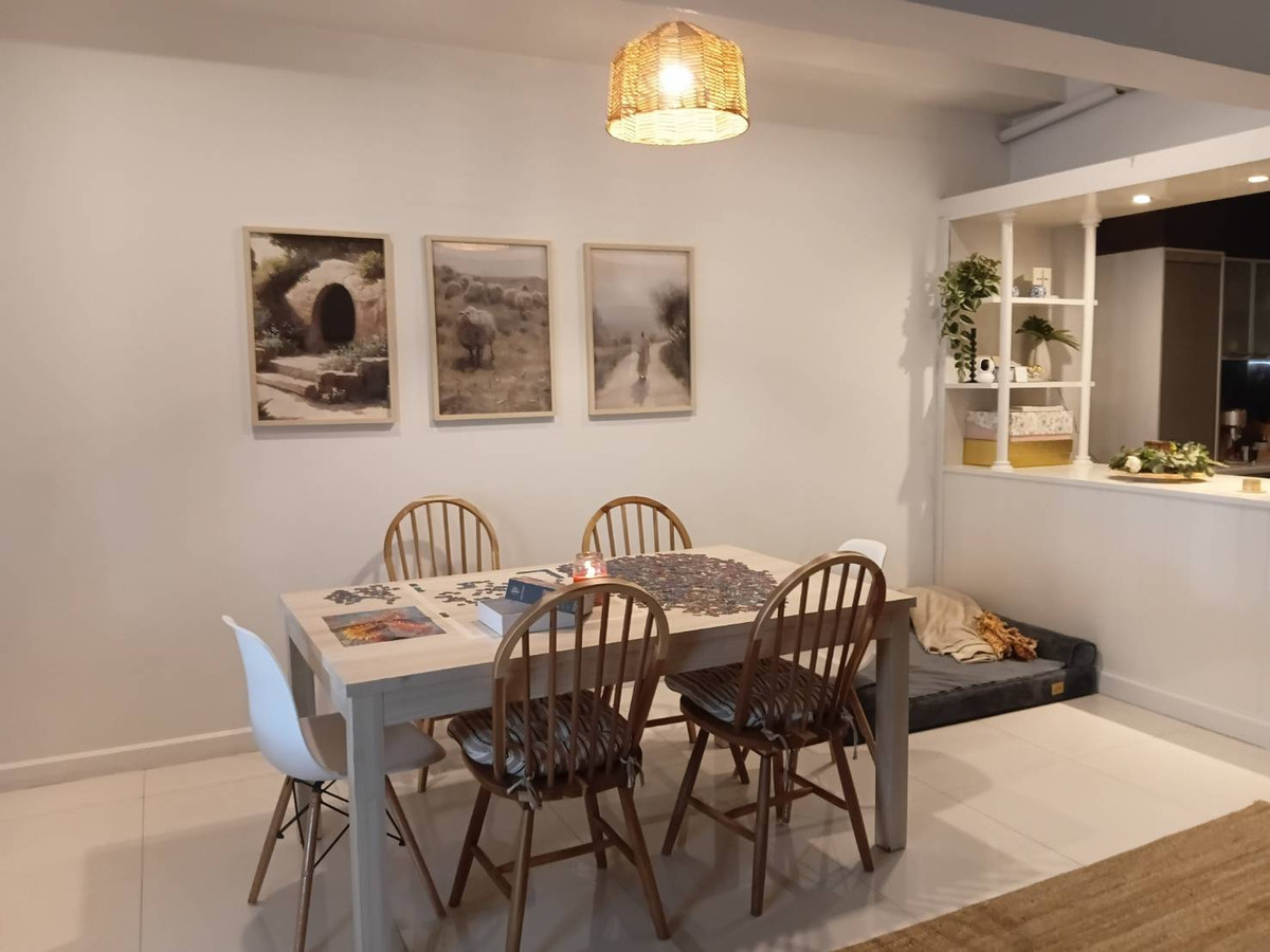 For RentHouseSukhumvit, Asoke, Thonglor : For rent, beautifully decorated house in Ekkamai area, near Thonglor, small pets allowed. Soi Pridi Banomyong 25