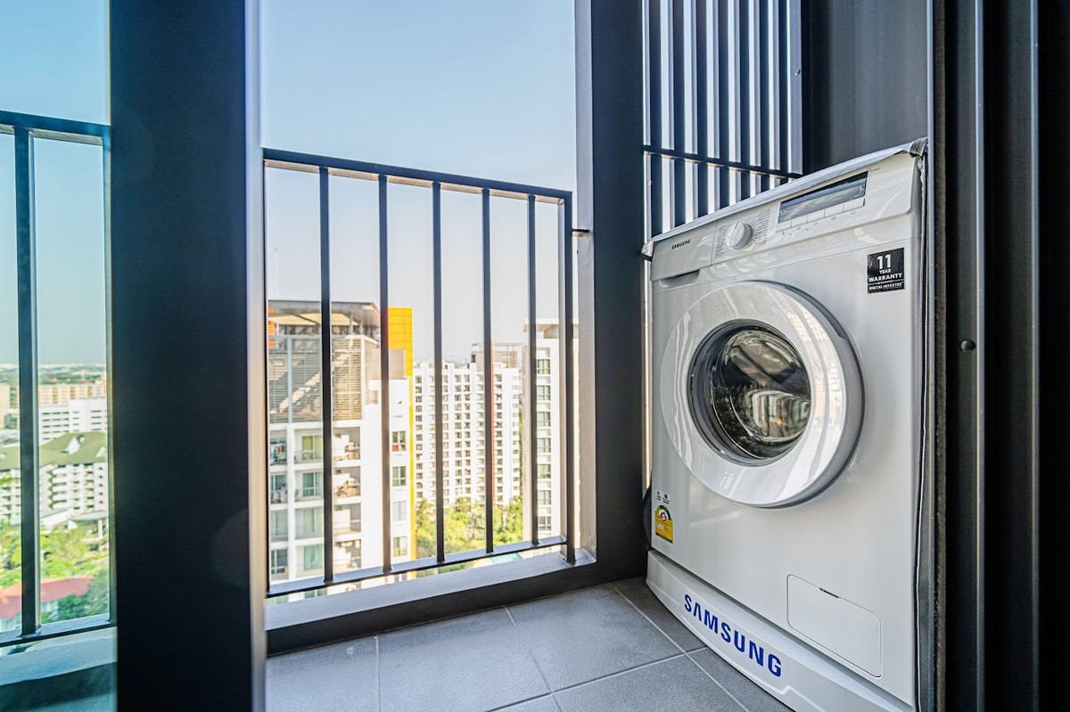 For RentCondoPattanakan, Srinakarin : For Rent ✨ Nue Noble Srinakarin - Lasalle ✨ Fully furnished with appliances, near MRT Sri Lasalle.