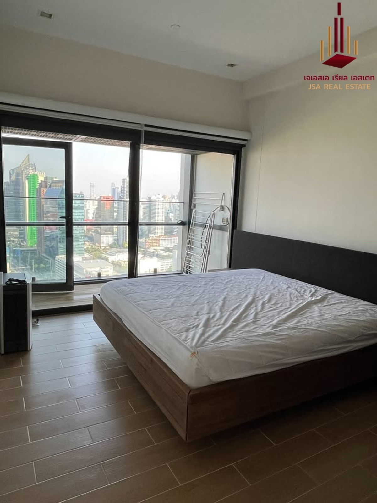 For RentCondoRama9, Petchburi, RCA : ✨ For Rent: Circle Living Prototype Condo ✨ 💰 Only 37,800 THB/month