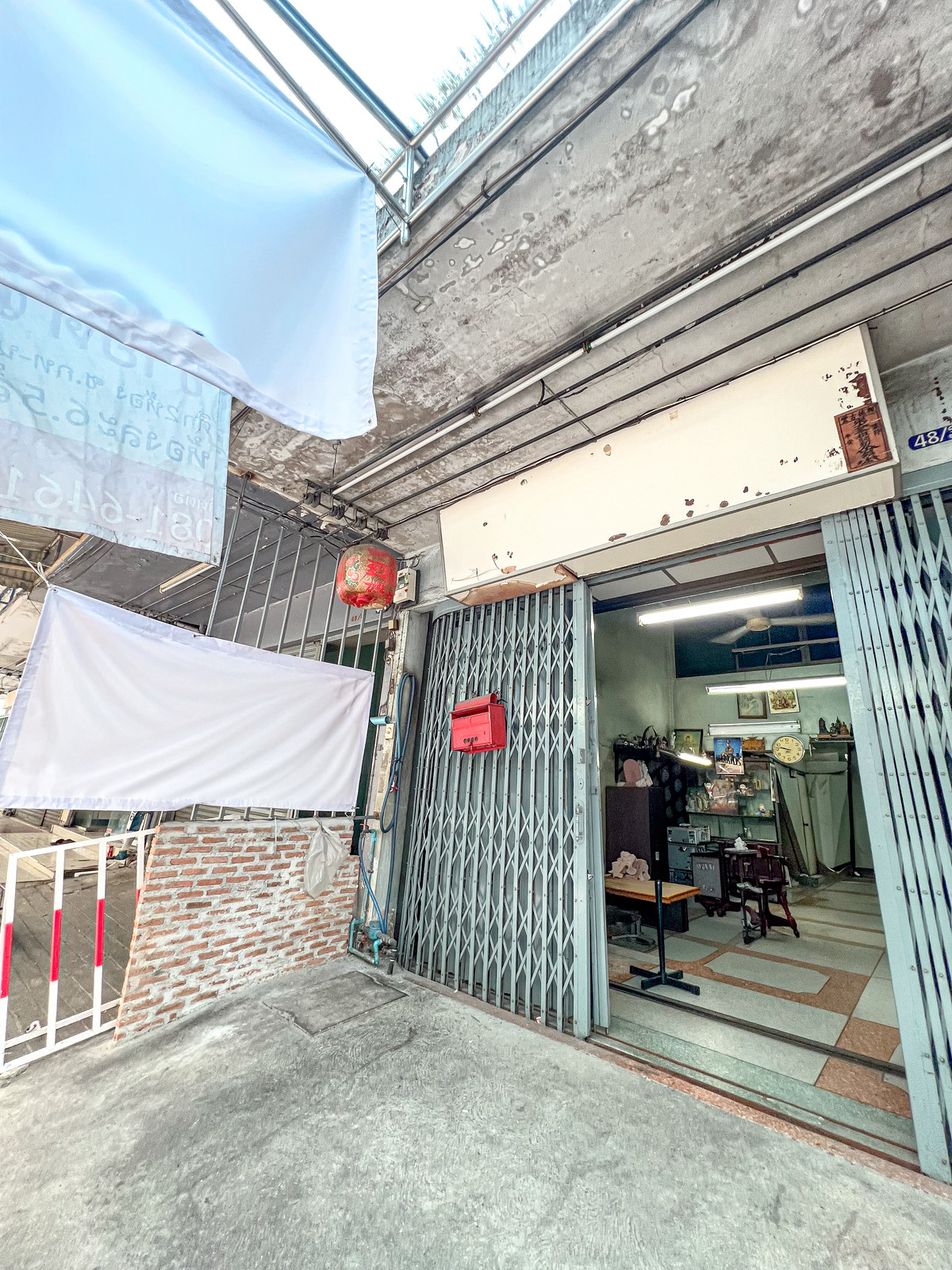 ขายทาวน์โฮมบางซื่อ วงศ์สว่าง เตาปูน : ทำเลดีจัด 🔥 ตึกแถวติด MRT เตาปูน 150 ม. สายลงทุนรีบเลย 📈💰อาคารพาณิชย์ กรุงเทพ - นนท์ 2 / 4 ห้องนอน (ขาย), Commercial building Bangkok - Non 2 / 4 Bedrooms (FOR SALE) BNS004