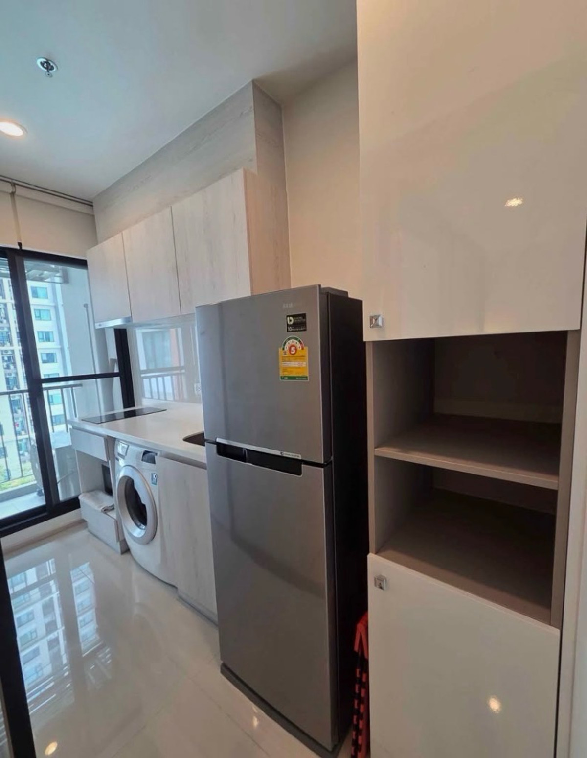 ให้เช่าคอนโดพระราม 9 เพชรบุรีตัดใหม่ RCA : #R9640  🎉 130369 ให้เช่าคอนโด Life Asoke