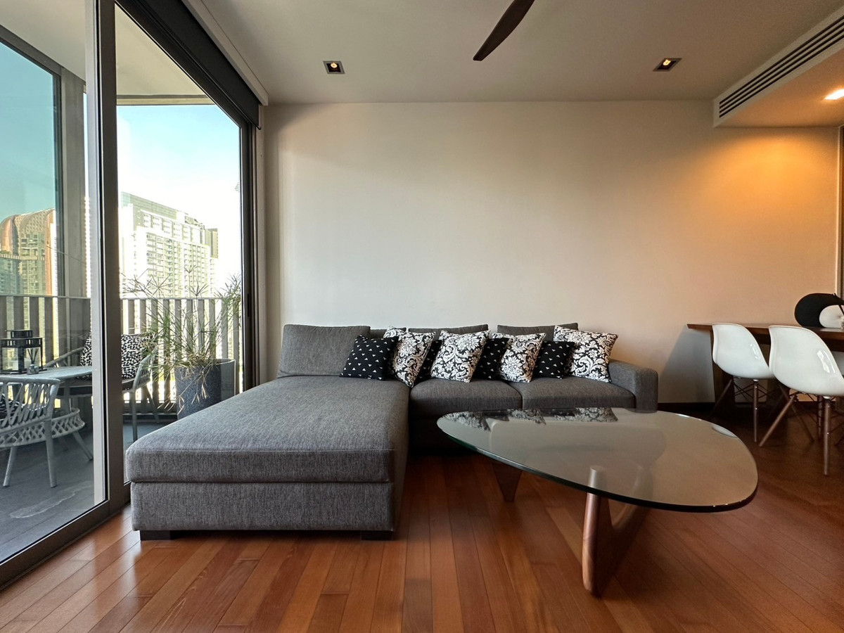 For RentCondoSukhumvit, Asoke, Thonglor : Rent 2 bedrooms, 2 bathrooms, Ashton Morph 38.