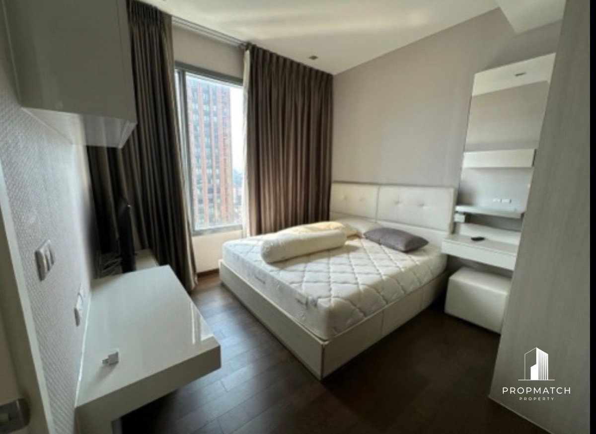 ให้เช่าคอนโดพระราม 9 เพชรบุรีตัดใหม่ RCA : นักศึกษา มศว. มาทางนี้ ว่างแล้ว Q asoke  ห้องใหญ่ 38sqm ปล่อยเช่าแค่ 22,000 เท่านั้น ติด MRT เพรชบุรี  นัดชมได้ค่ะ  064-6696546 มินนี่   เบอร์นี้แอทไลน์ได้เลยค่ะ