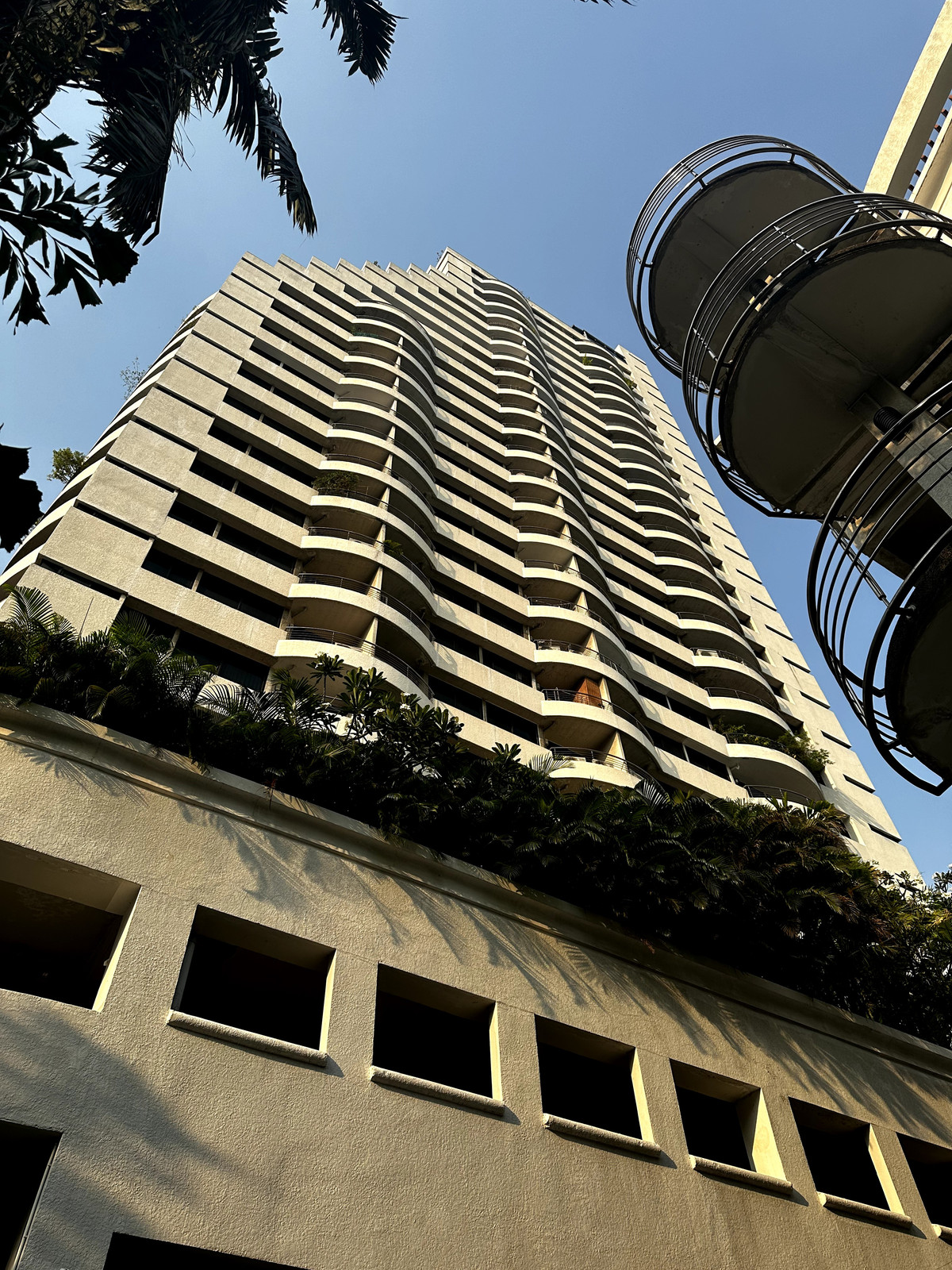 ให้เช่าคอนโดสุขุมวิท อโศก ทองหล่อ : Supalai Place Sukhumvit 39 - 2BR - 150sqm.