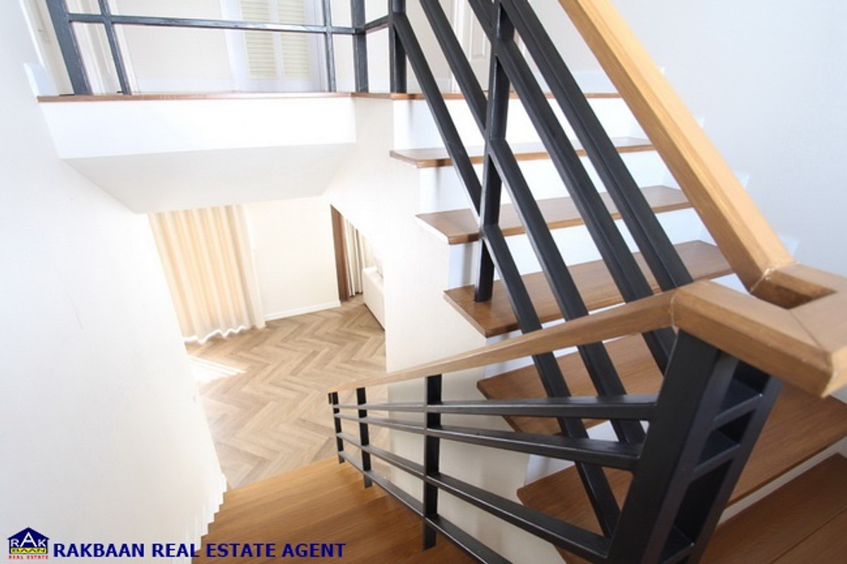 ขายบ้านนวมินทร์ รามอินทรา : ขายบ้านใกล้แฟชั่นไอส์แลนด์ เสนาพาร์ควิลล์ 46.1 ตร.ว. 3 นอน 3 ห้องน้ำ ตกแต่งครบ สวย พร้อมผู้เช่า 35,000บาท ต่อเดือน