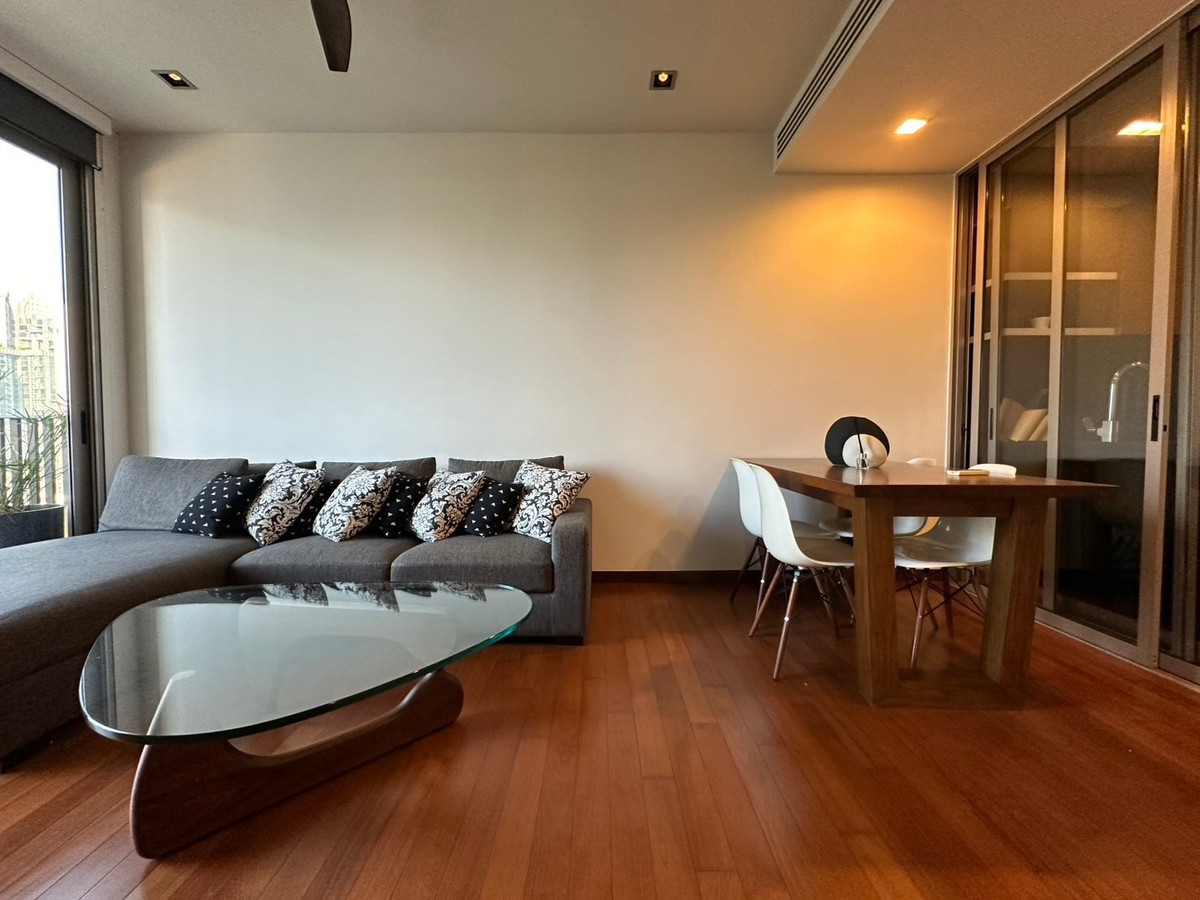 For RentCondoSukhumvit, Asoke, Thonglor : Rent 2 bedrooms, 2 bathrooms, Ashton Morph 38.