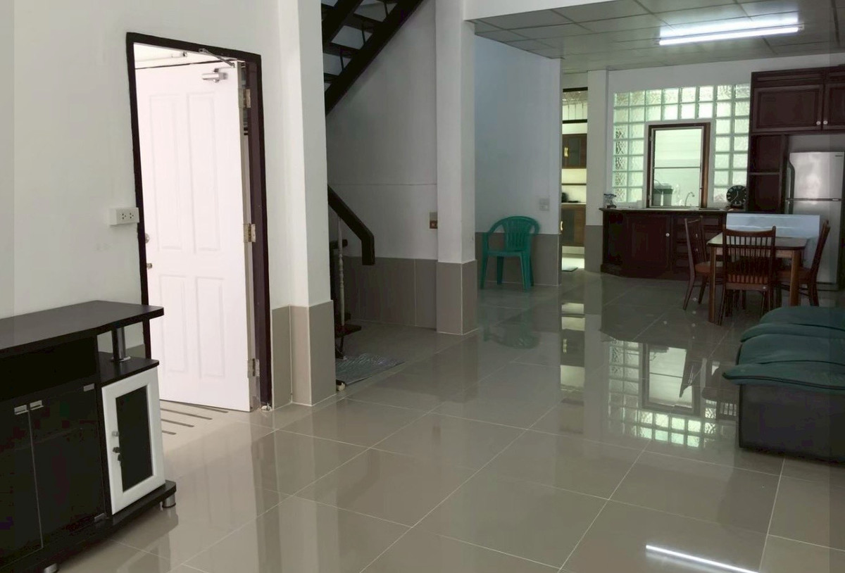 ขายบ้านสุขุมวิท อโศก ทองหล่อ : LTH13462 – บ้านราคาดี สไตล์คราสสิค รีโนเวทได้หลากหลายสไตล์ |  House for Sale | Classic House Ready to Renovate  |Sukhumvit 93 | 240 sqm | 3 Beds 3 Baths | 5.5 MB | Near BTS Bangchak | บ้านขาย สุขุมวิท 93