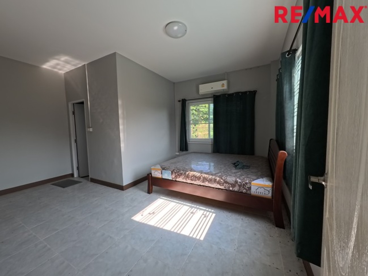 ขายที่ดินสมุทรปราการ สำโรง : ขายที่ดิน 4-1-67 ไร่ (1,767 ตร.ว.) ซอยเทศบาล 23 (กันตะบุตร) สุขุมวิท–สมุทรปราการ ใกล้ BTS โรงเรียนนายเรือ 800 เมตร | ราคา 54,000 บ./ตร.ว.