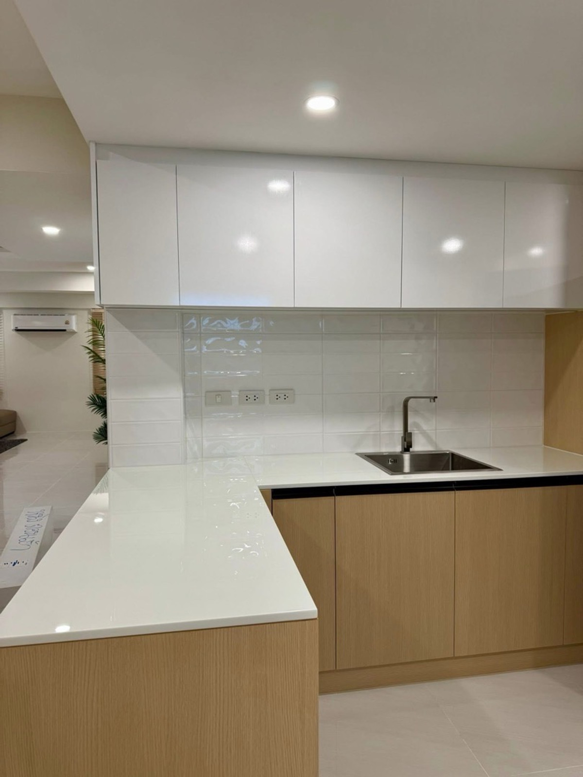 For RentHouseRamkhamhaeng, Hua Mak : 🏠Newly renovated single house, Ramkhamhaeng Hua Mak 9, for rent, 4 bedrooms, 5 bathrooms, near Samitivej Srinakarin Hospital, Wellington College🔆