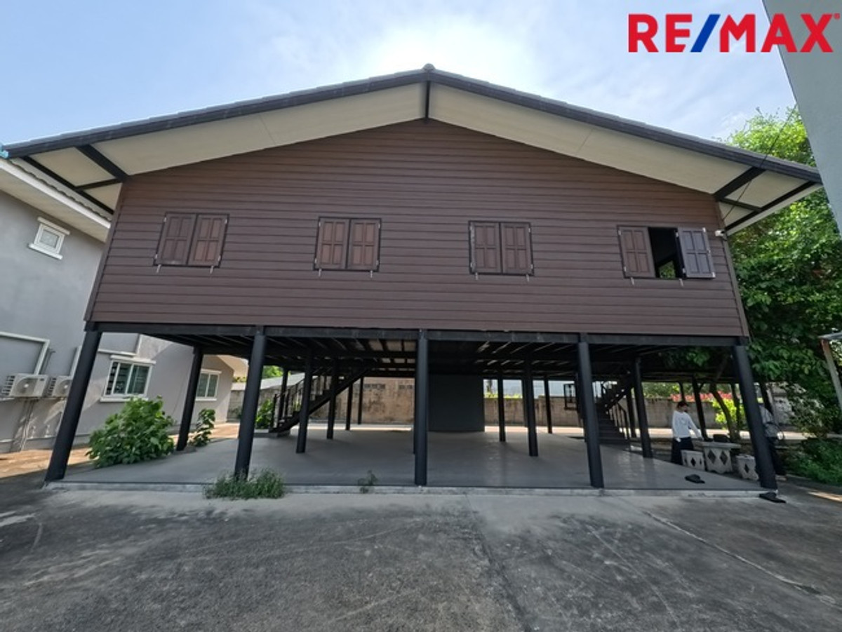 ขายที่ดินสมุทรปราการ สำโรง : ขายที่ดิน 4-1-67 ไร่ (1,767 ตร.ว.) ซอยเทศบาล 23 (กันตะบุตร) สุขุมวิท–สมุทรปราการ ใกล้ BTS โรงเรียนนายเรือ 800 เมตร | ราคา 54,000 บ./ตร.ว.