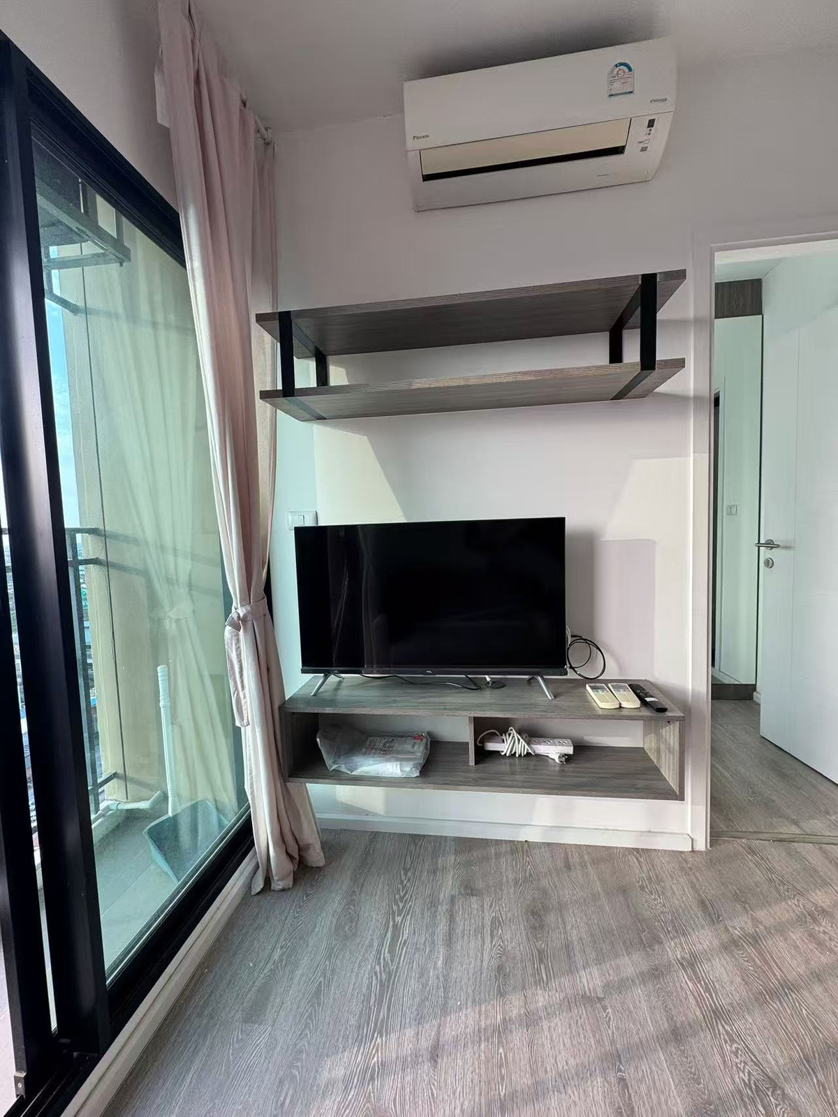 ขายคอนโดสมุทรปราการ สำโรง : คอนโดเคนซิงตัน สุขุมวิท-เทพารักษ์ 1 ห้องนอน ขายด่วน!