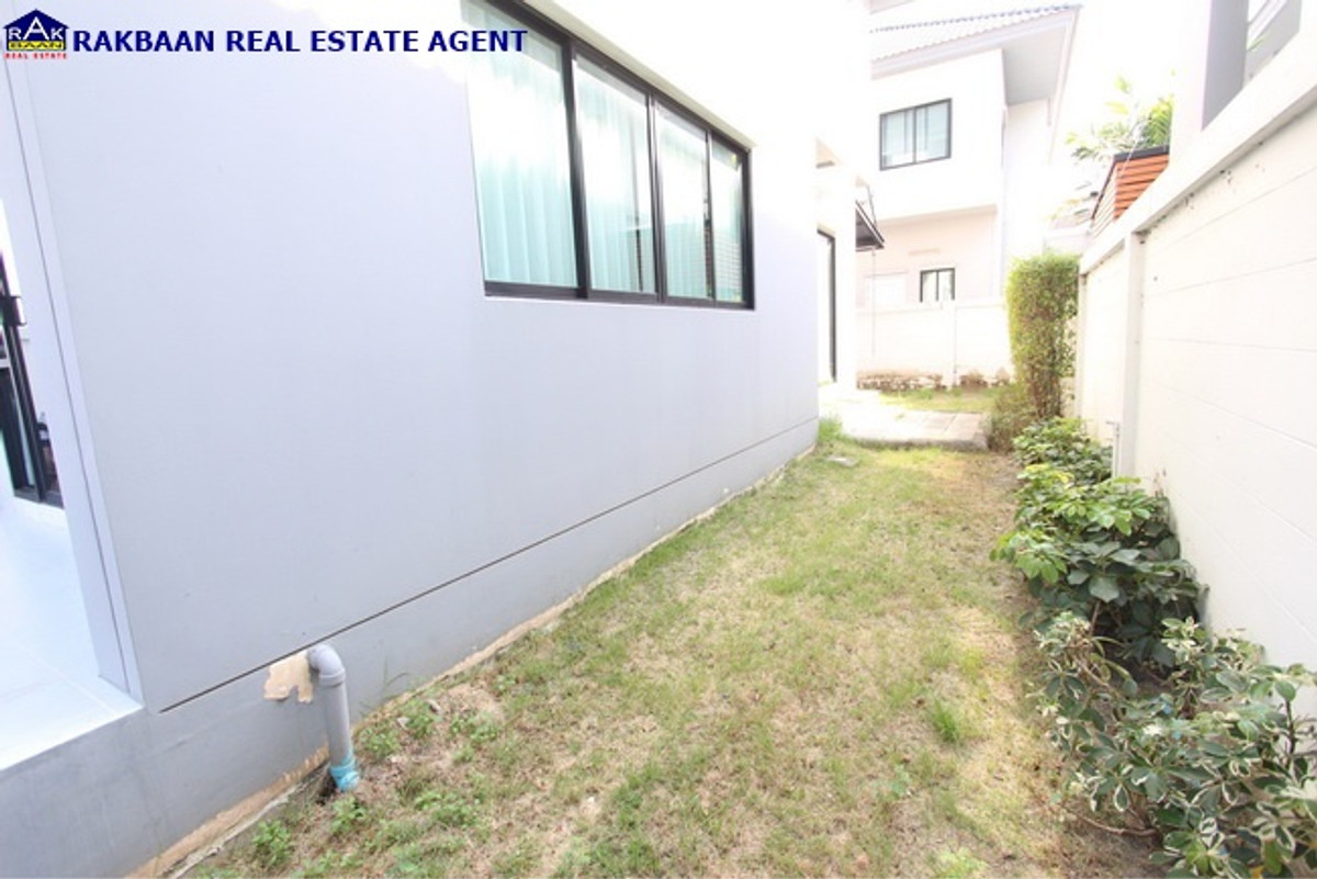 ขายบ้านนวมินทร์ รามอินทรา : ขายบ้านใกล้แฟชั่นไอส์แลนด์ เสนาพาร์ควิลล์ 46.1 ตร.ว. 3 นอน 3 ห้องน้ำ ตกแต่งครบ สวย พร้อมผู้เช่า 35,000บาท ต่อเดือน