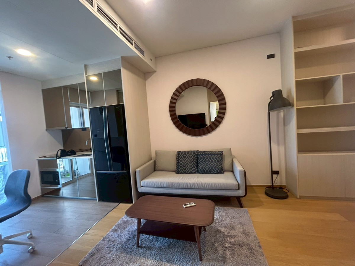 ให้เช่าคอนโดสุขุมวิท อโศก ทองหล่อ : ให้เช่า 1 ห้องนอน ชั้นสูง แต่งสวย วิวดี ใกล้ ฺBTS เอกมัย เดินทางสะดวก ตกแต่งครบ